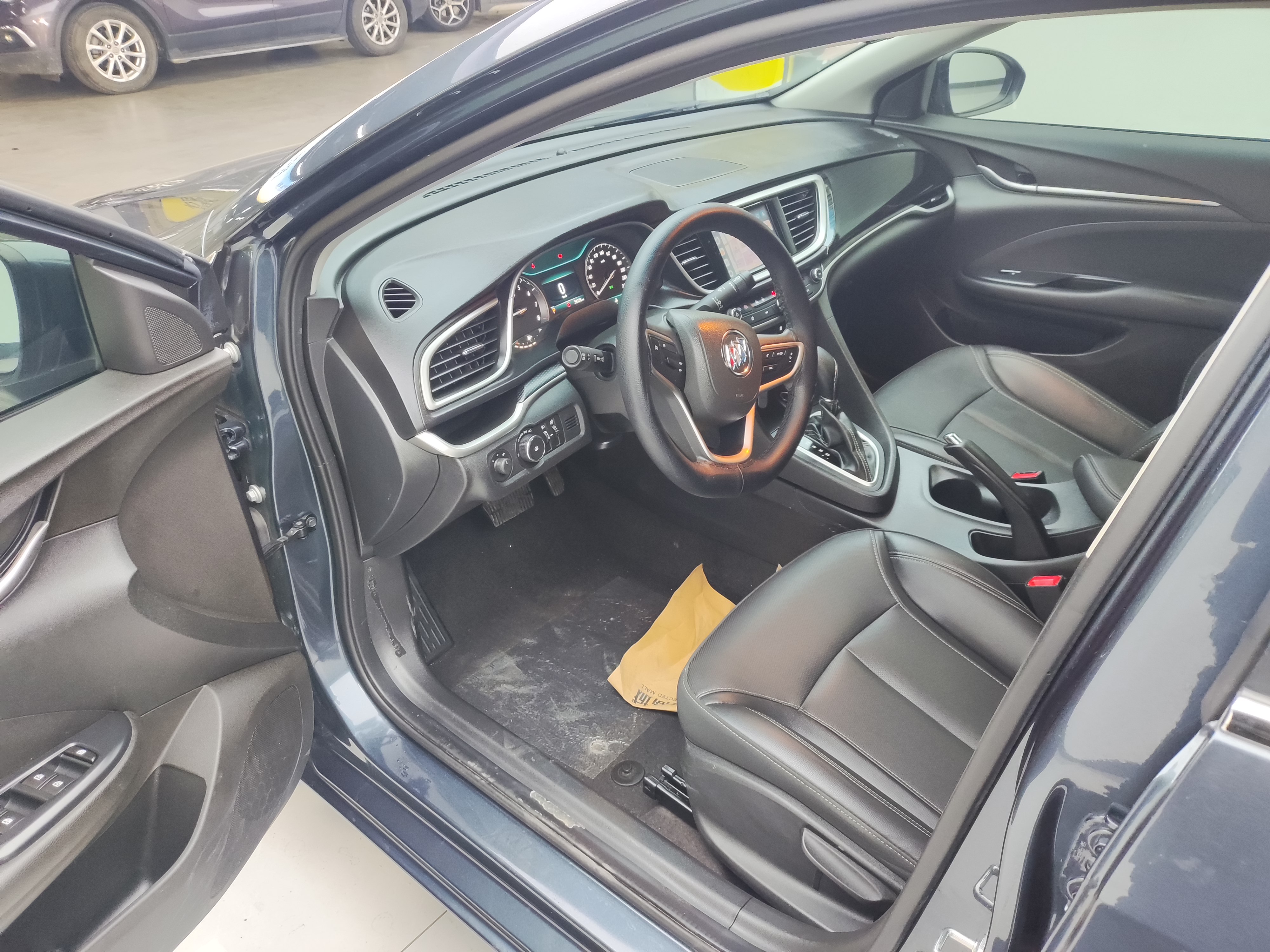 Chery 2023 car image #10