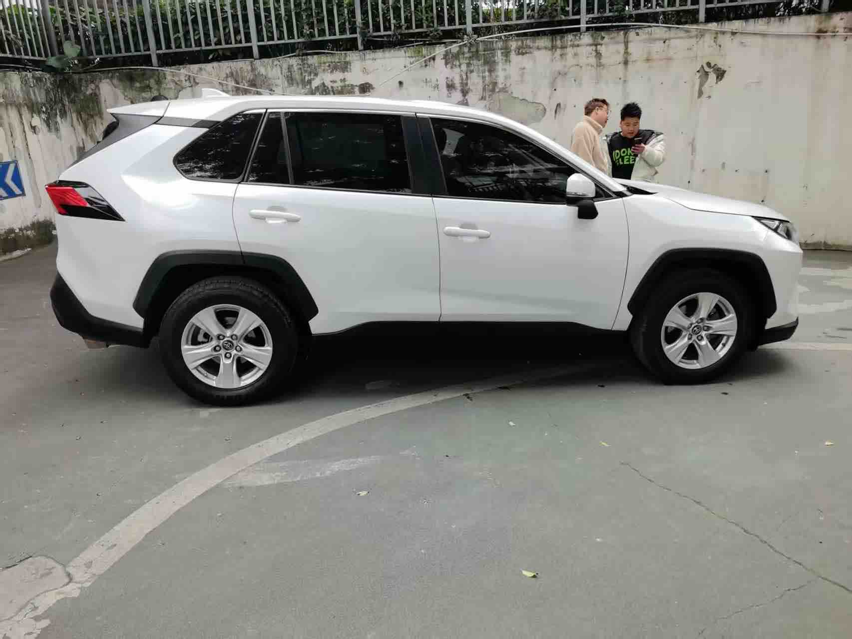 Toyota RAV4 2023 #10 Toyota RAV4 2023 car image #10