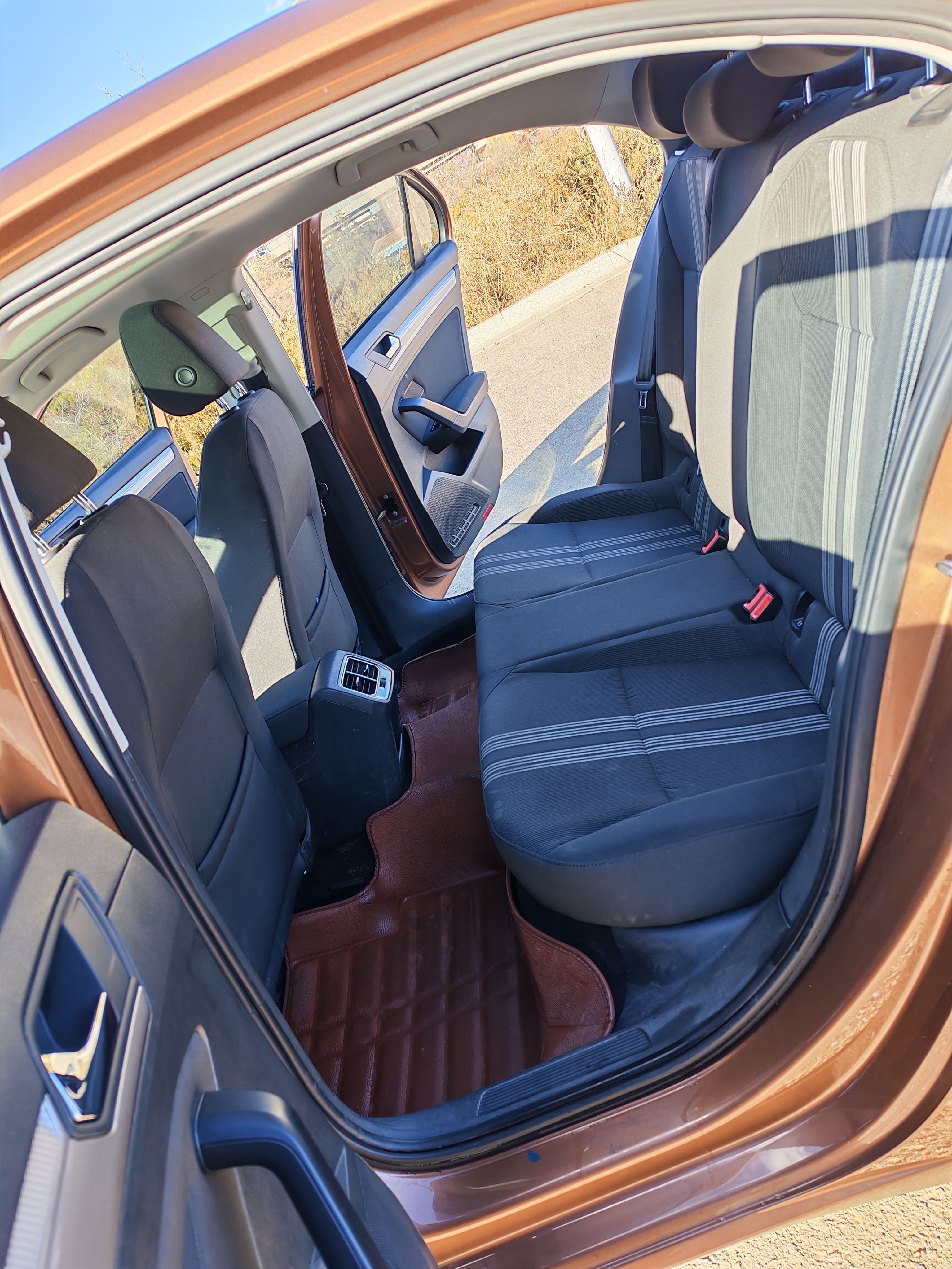 Volkswagen Lamando 2016 immagine di auto #10