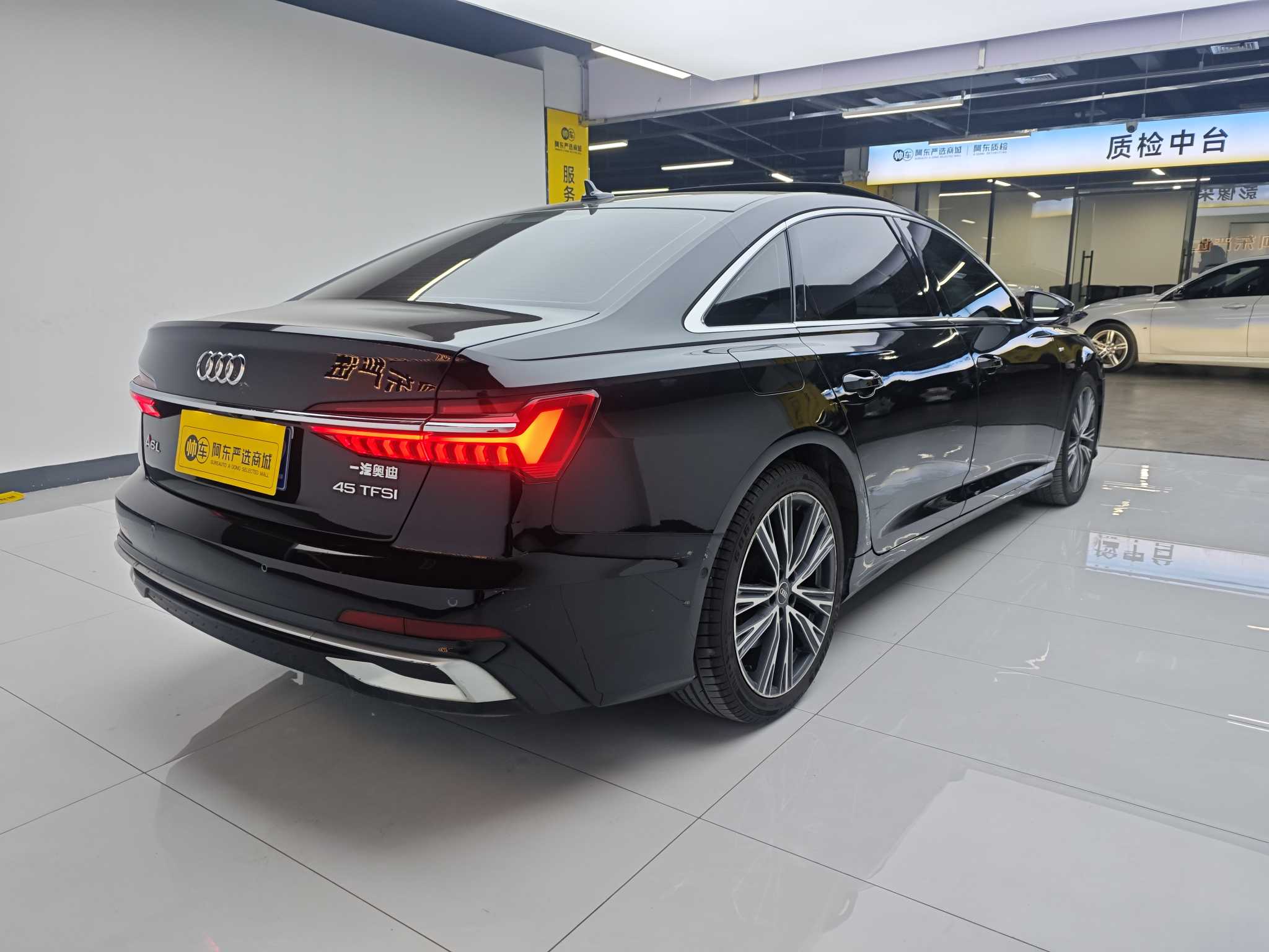 Audi A6L 2022 car image #10