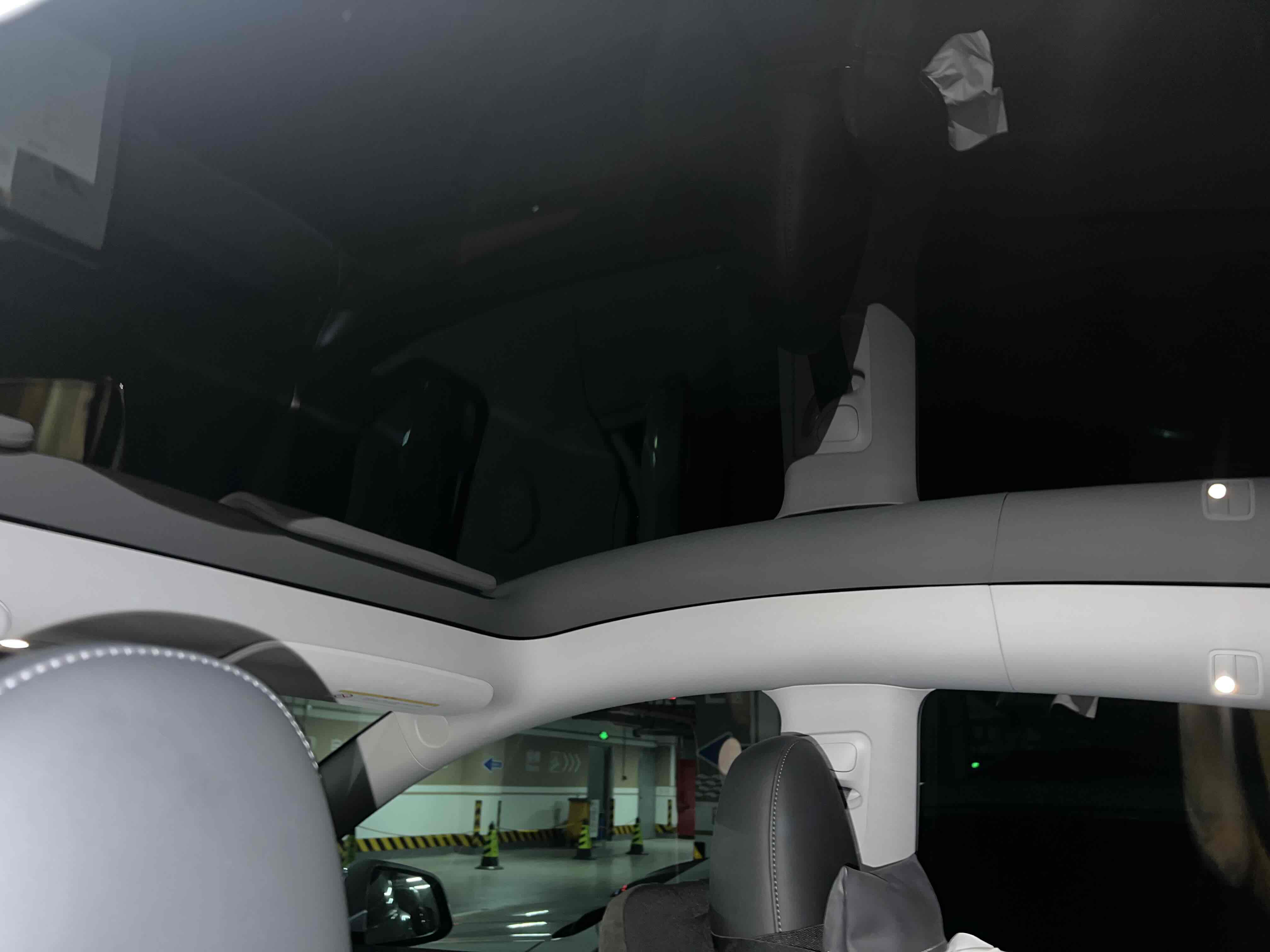 Tesla Model Y 2022 #10 Tesla Model Y 2022 car image #10