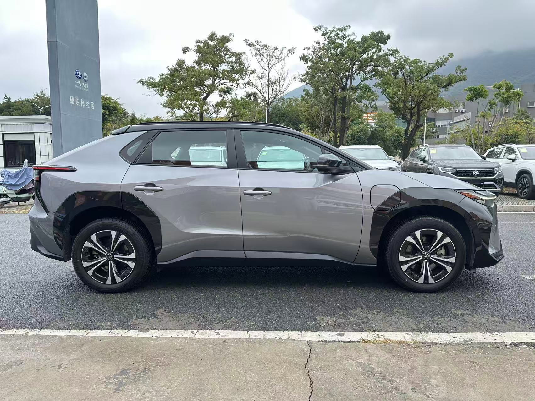 丰田 一汽丰田bZ4X 2022 汽车图片 #10