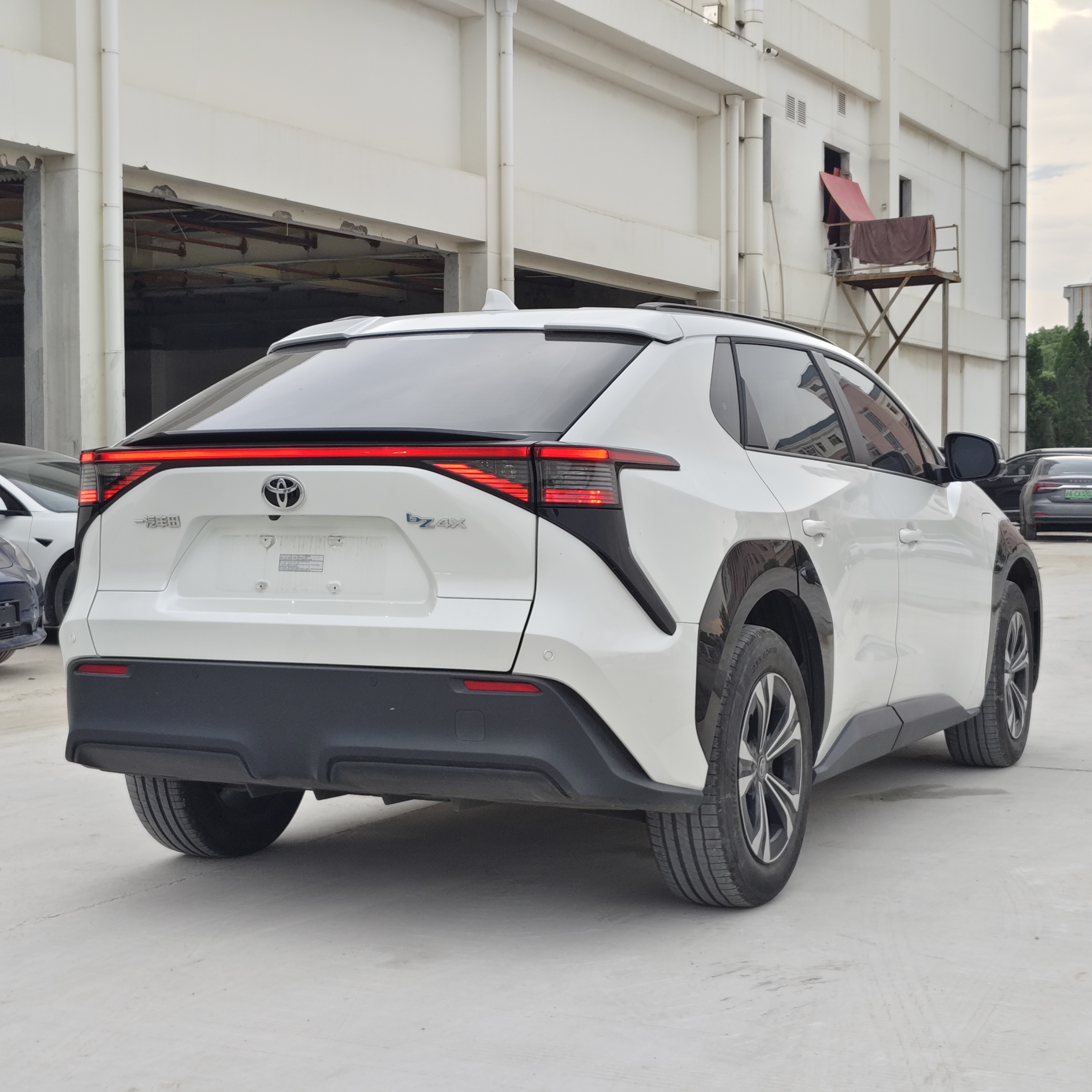 丰田 一汽丰田bZ4X 2023 汽车图片 #10