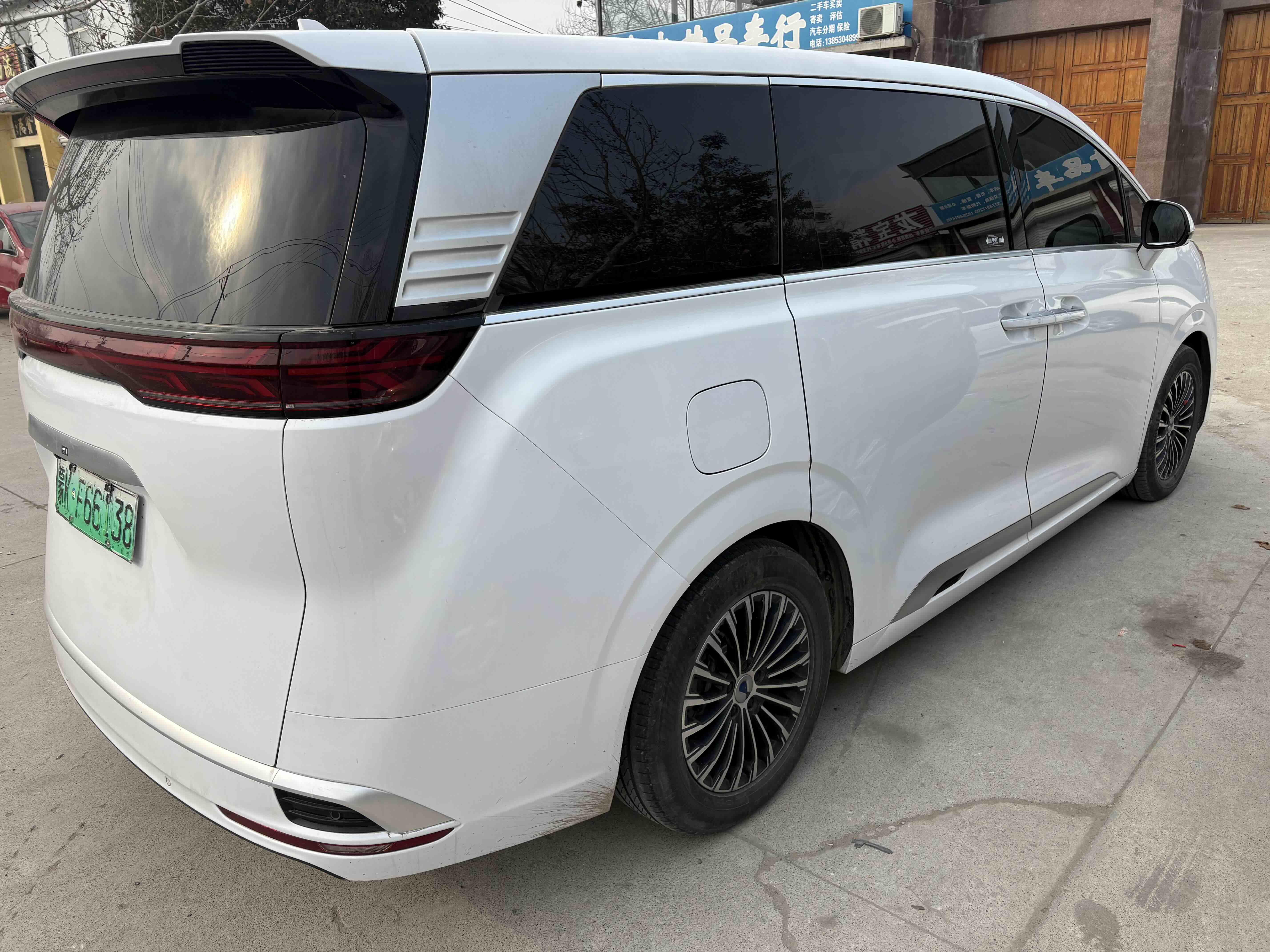 Denza D9 2023 изображение автомобиля #10