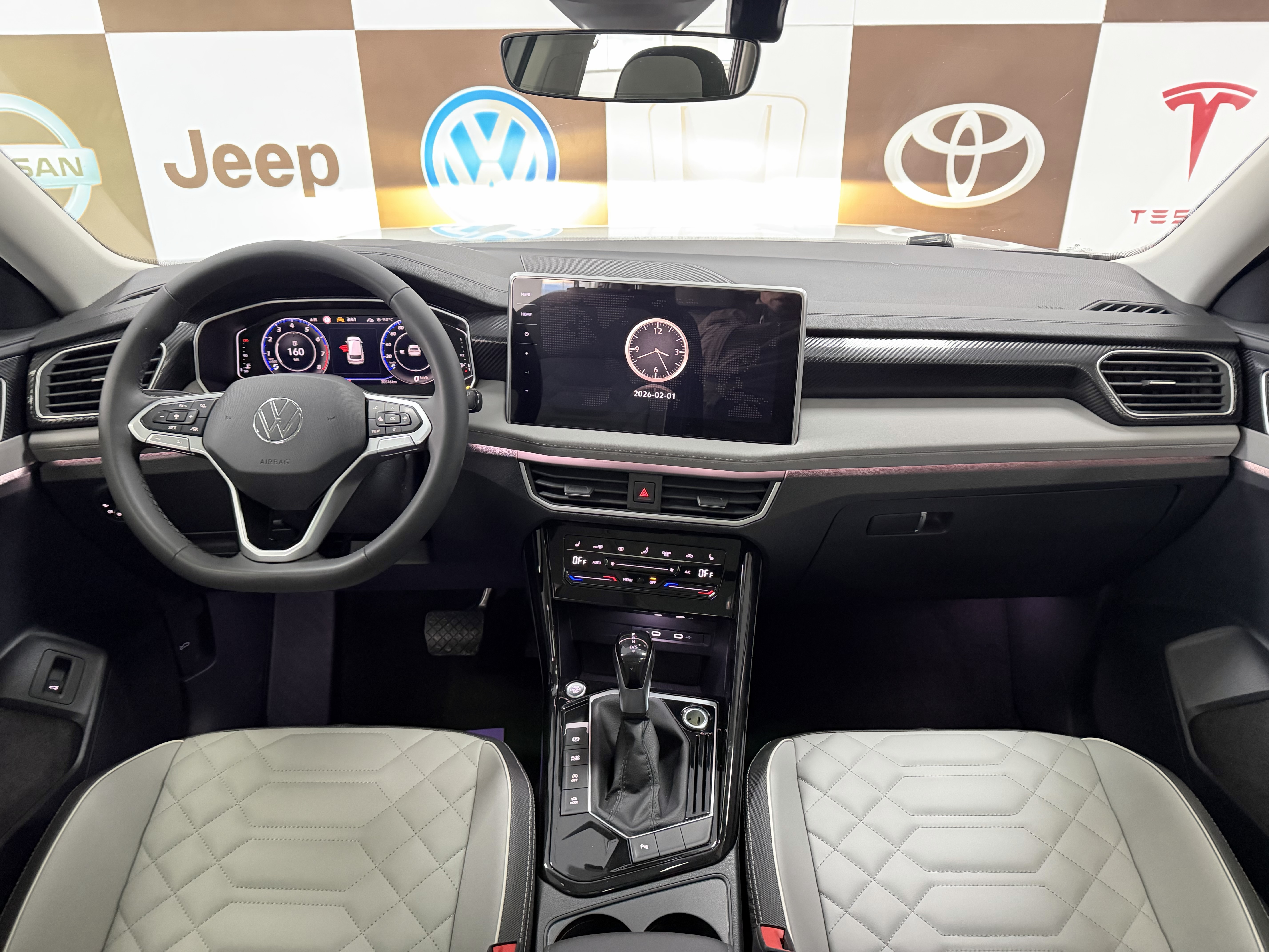 Volkswagen Tayron 2023 immagine di auto #10