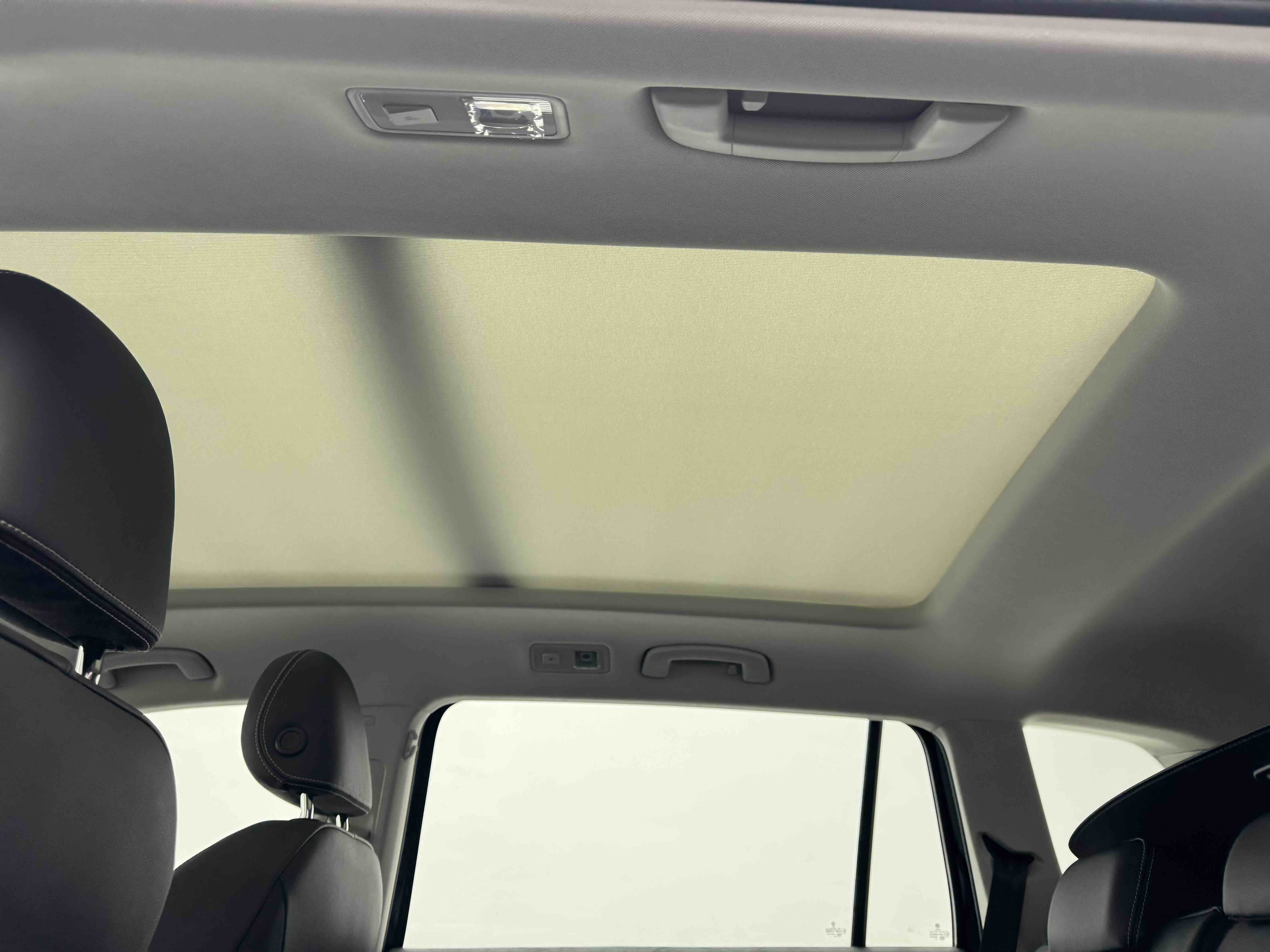 Volkswagen Tiguan L New Energy 2025 car image #10