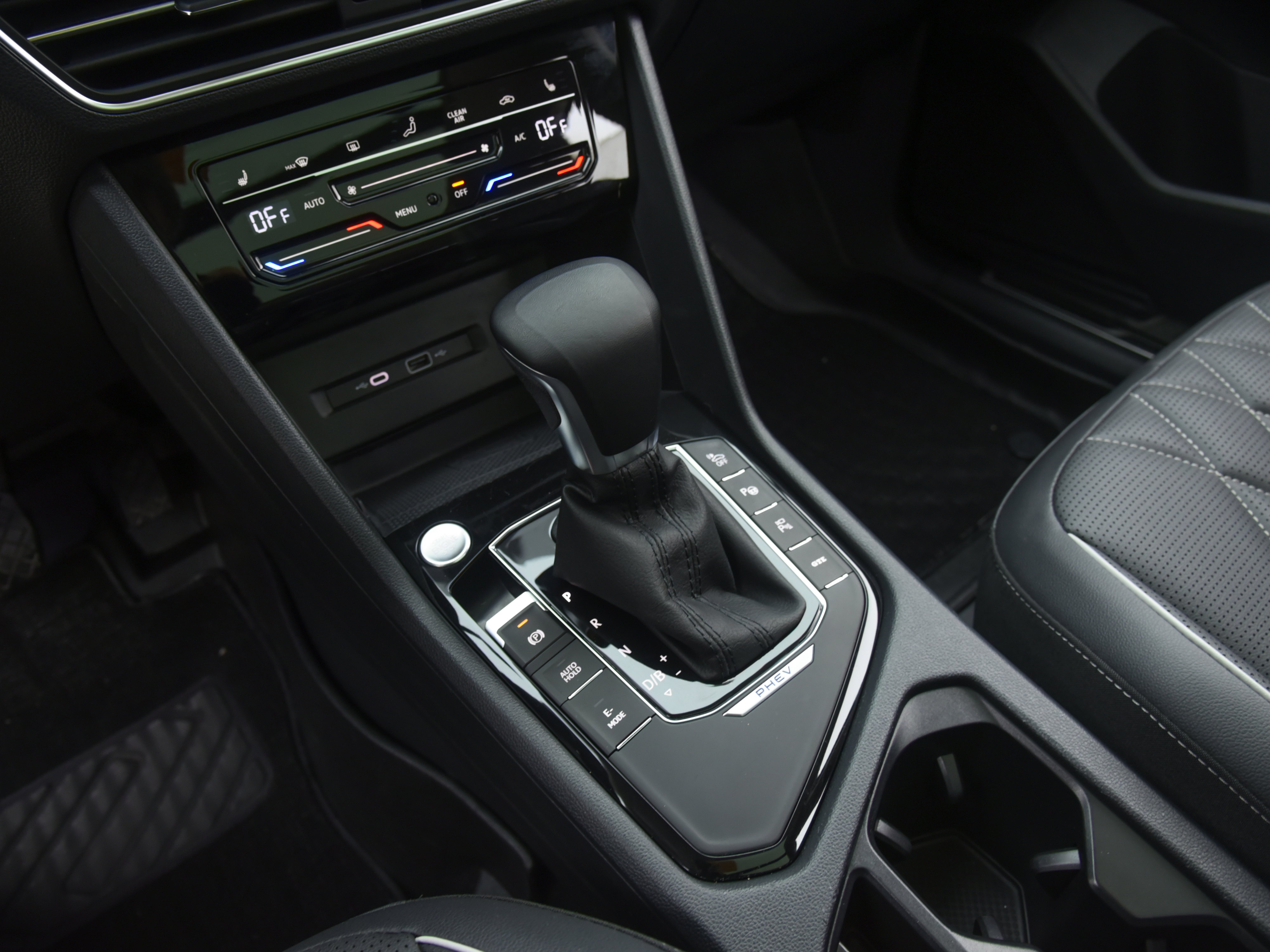 Volkswagen Tiguan L New Energy 2023 car image #10