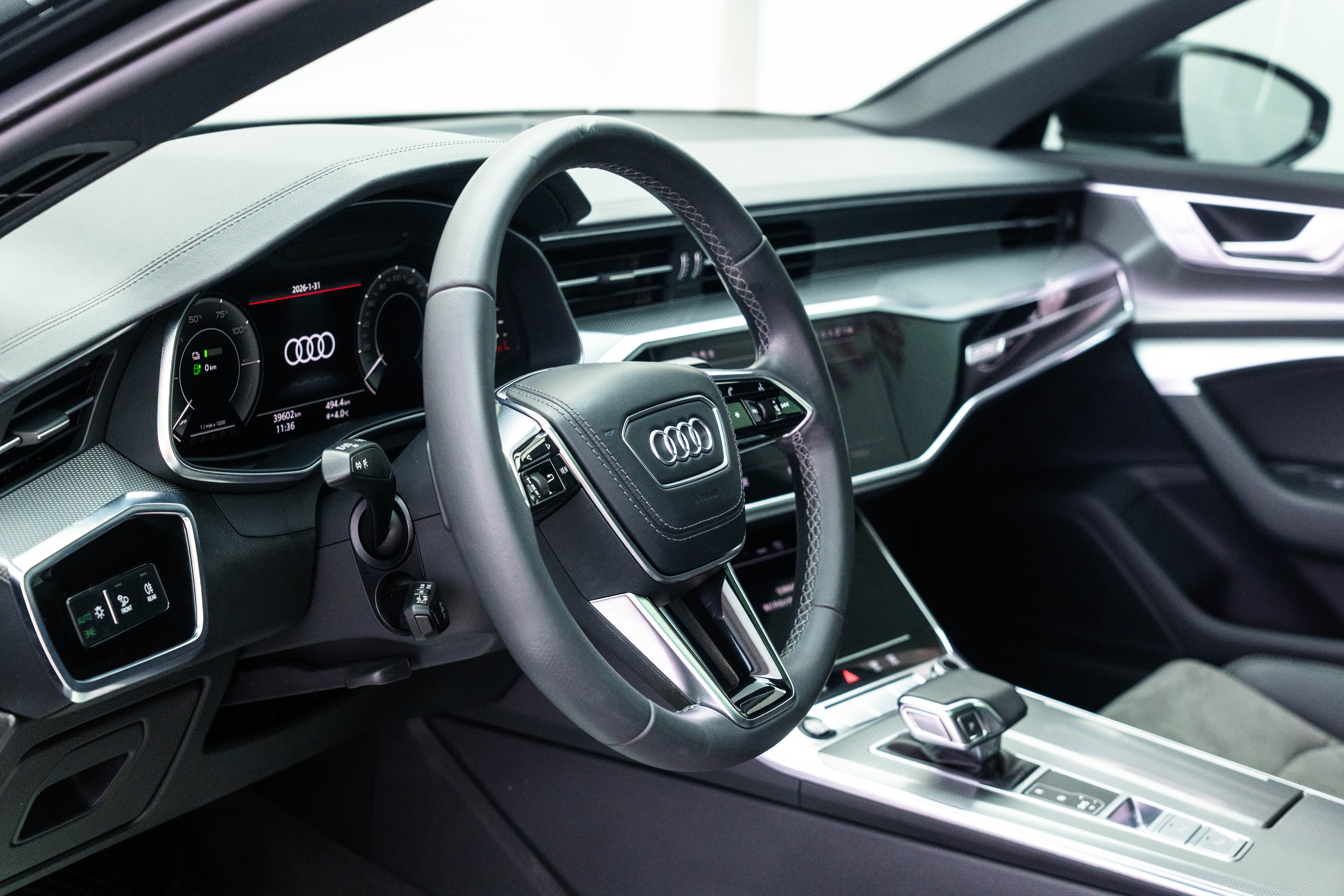 Audi A6L New Energy 2023 #10 Audi A6L New Energy 2023 car image #10