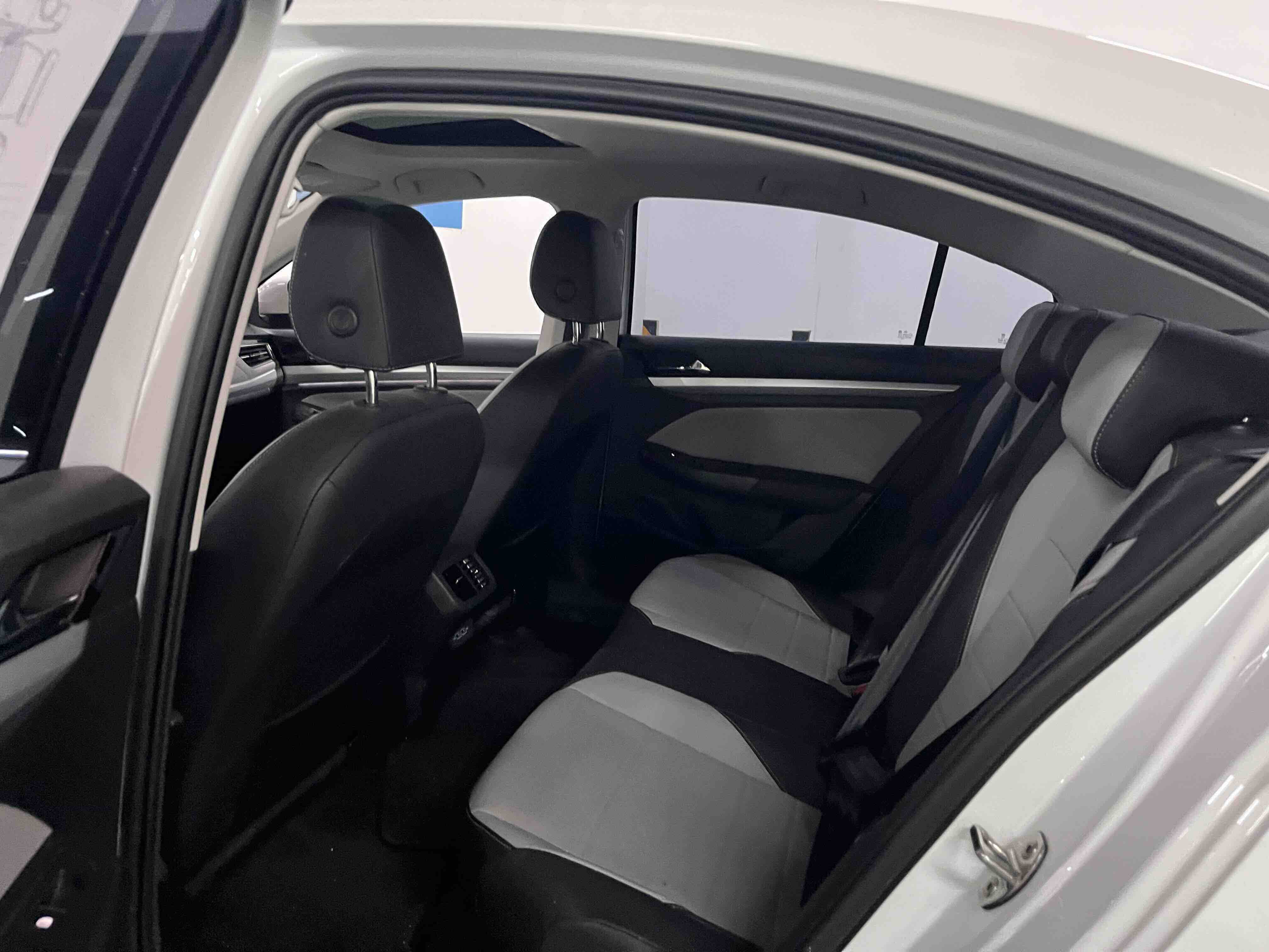 Volkswagen Bora 2023 imagem de carro #10