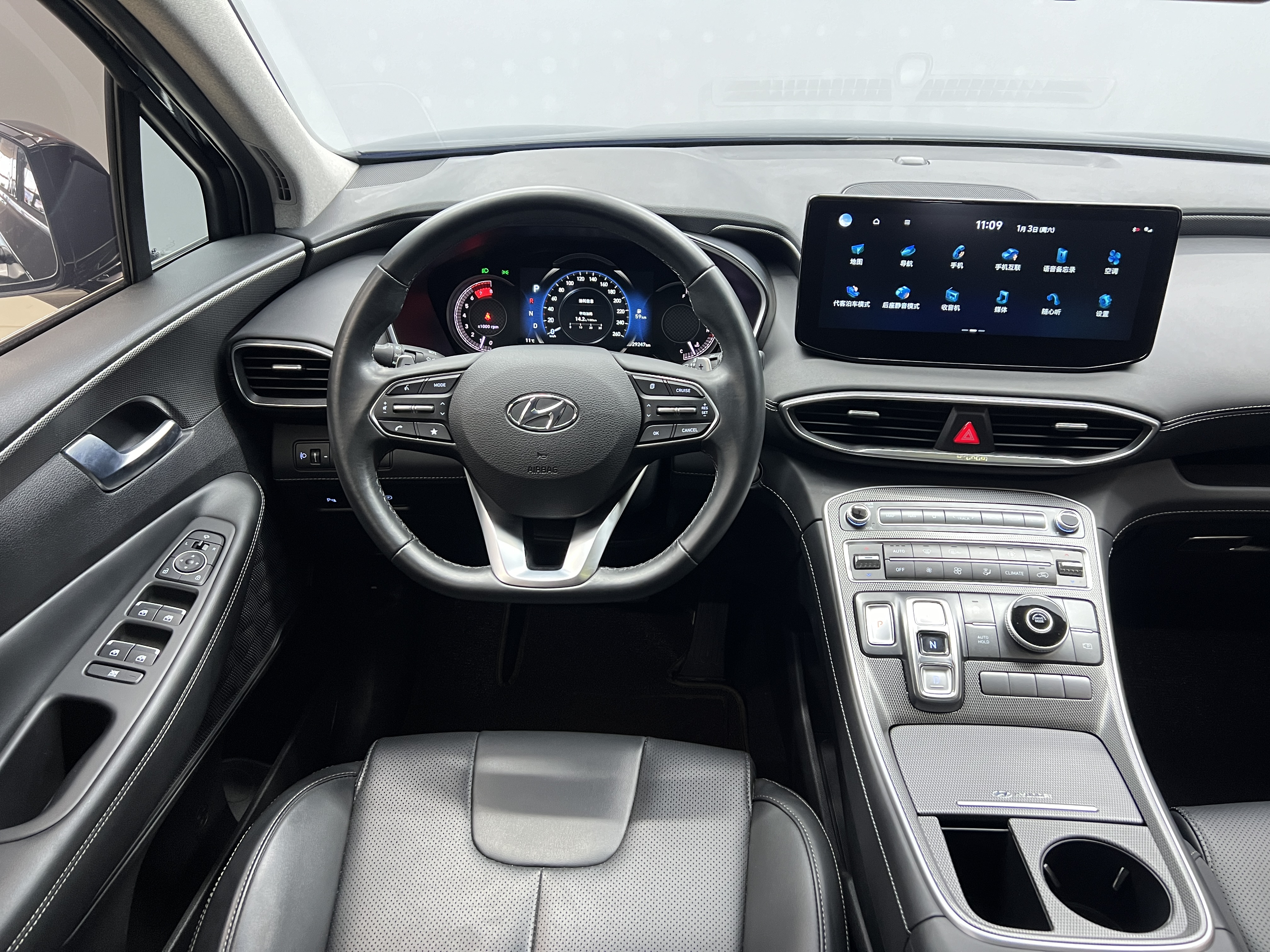 Hyundai Santa Fe 2022 #10 Hyundai Santa Fe 2022 car image #10