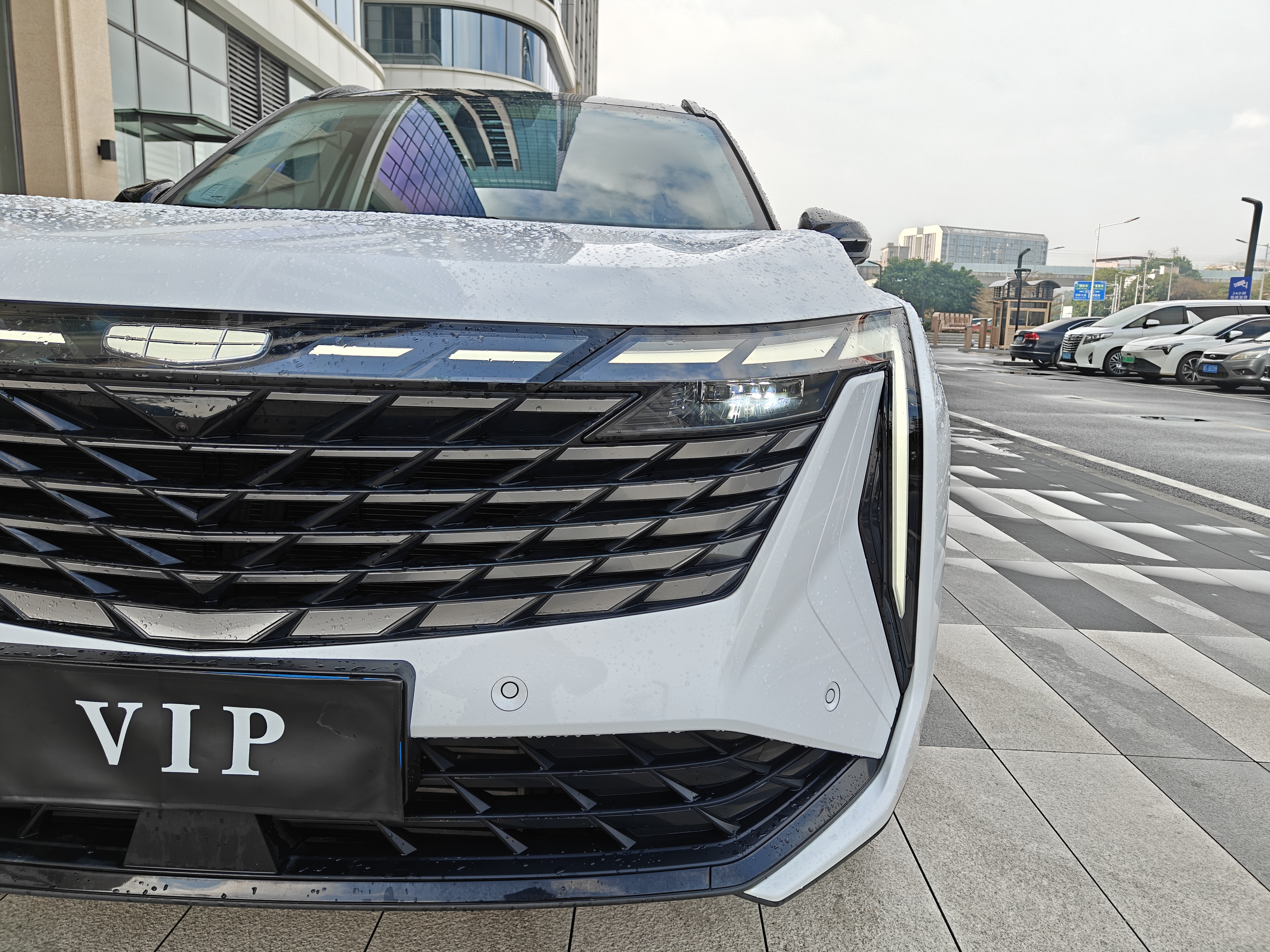 GEELY Boyue L 2023 car image #10