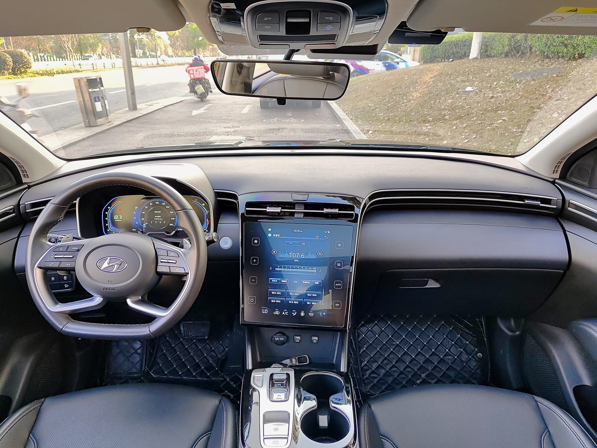 Hyundai Tucson 2023 car image #10