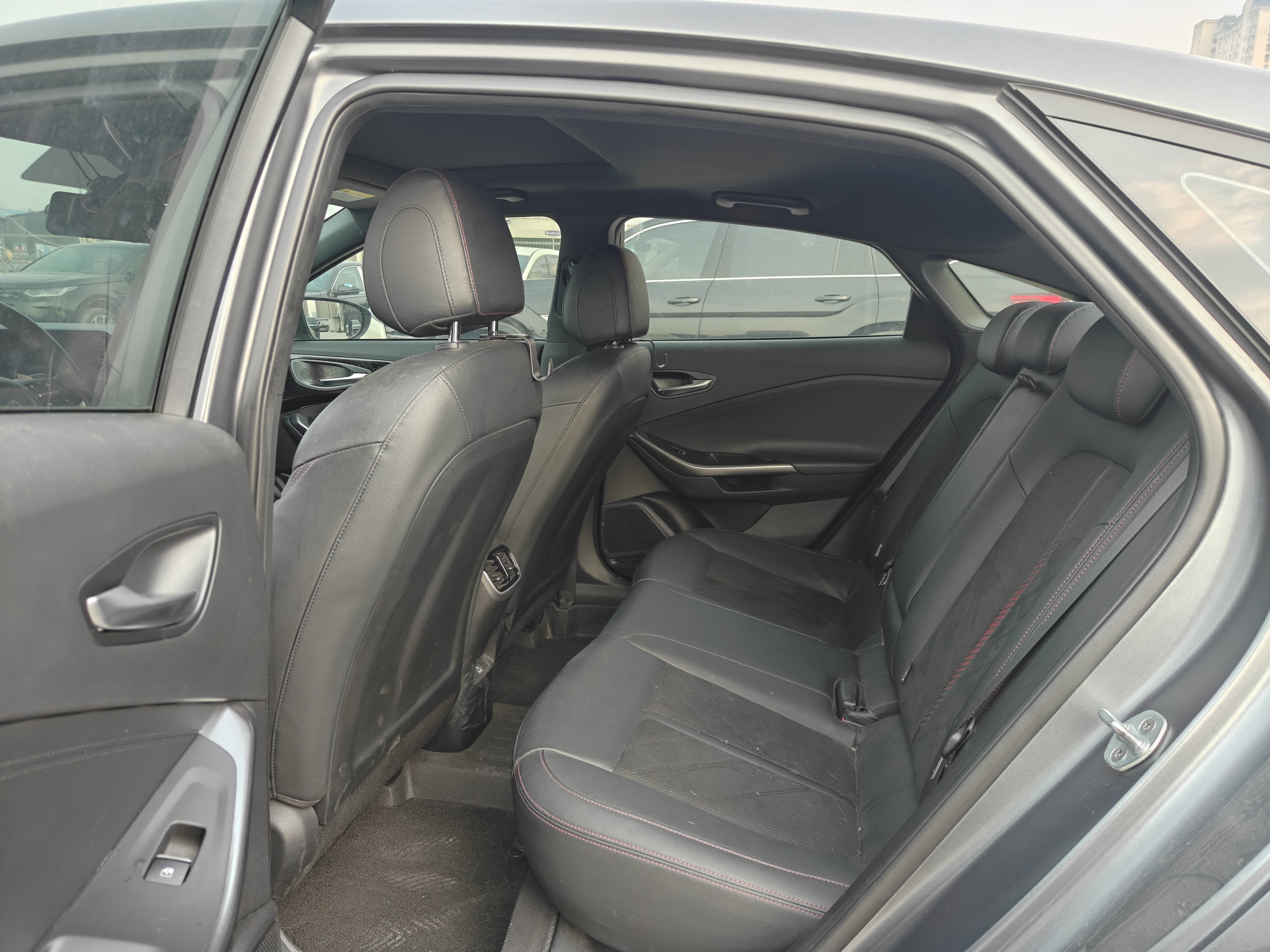 Hyundai Lafesta 2023 car image #10