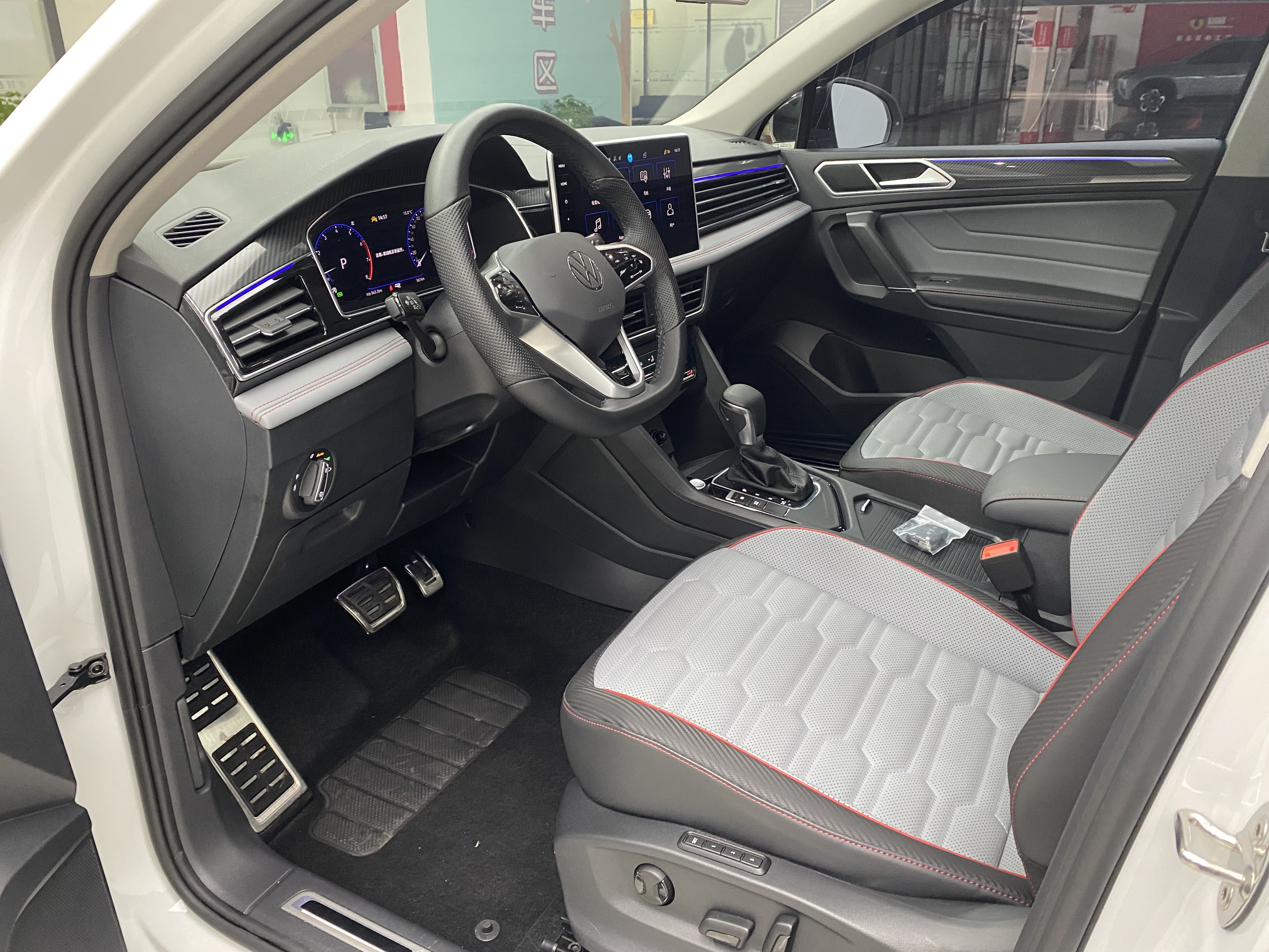 Volkswagen Tiguan X 2022 car image #10