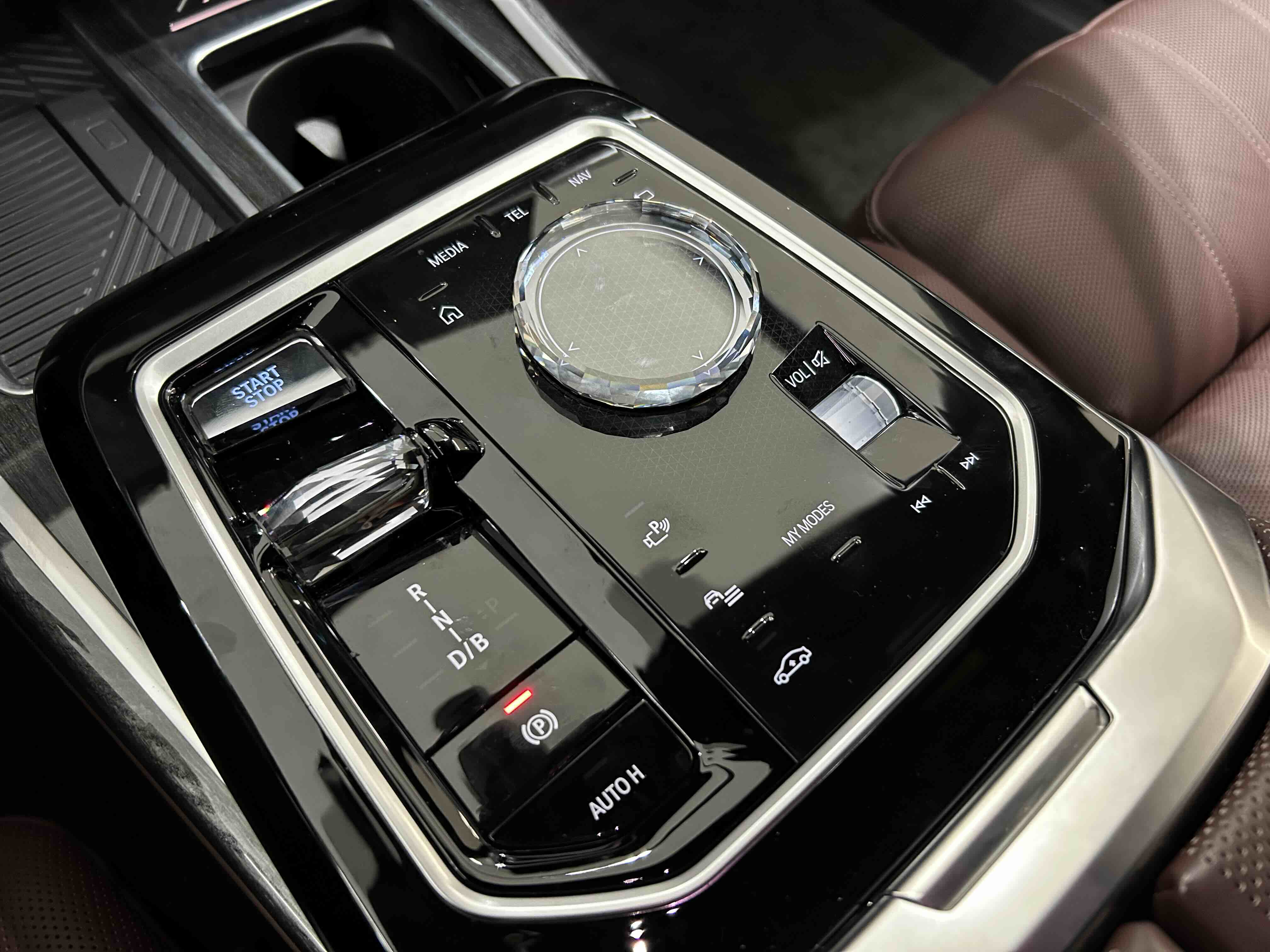 BMW i7 2024 #10 BMW i7 2024 car image #10