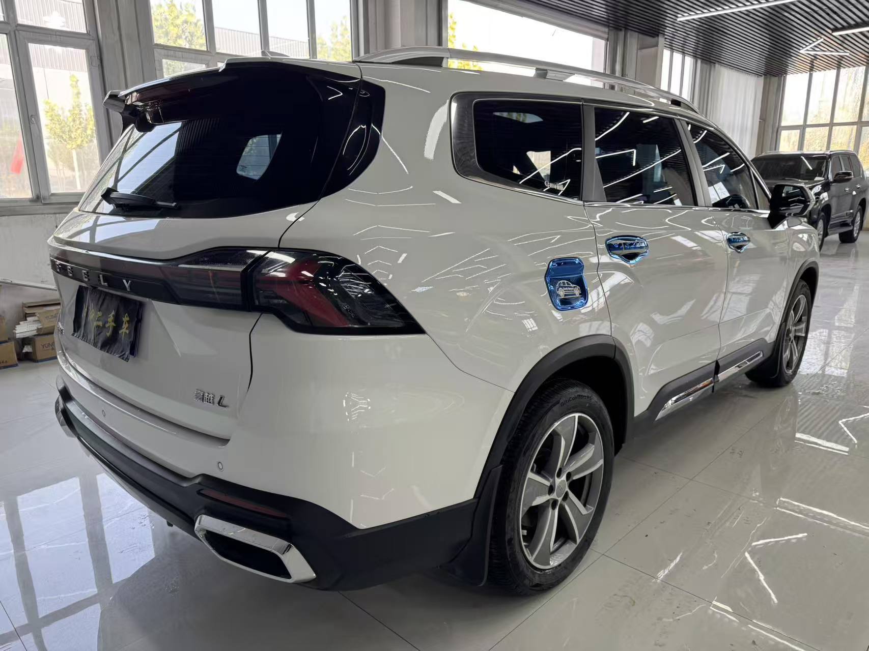 GEELY Okavango L 2023 car image #10