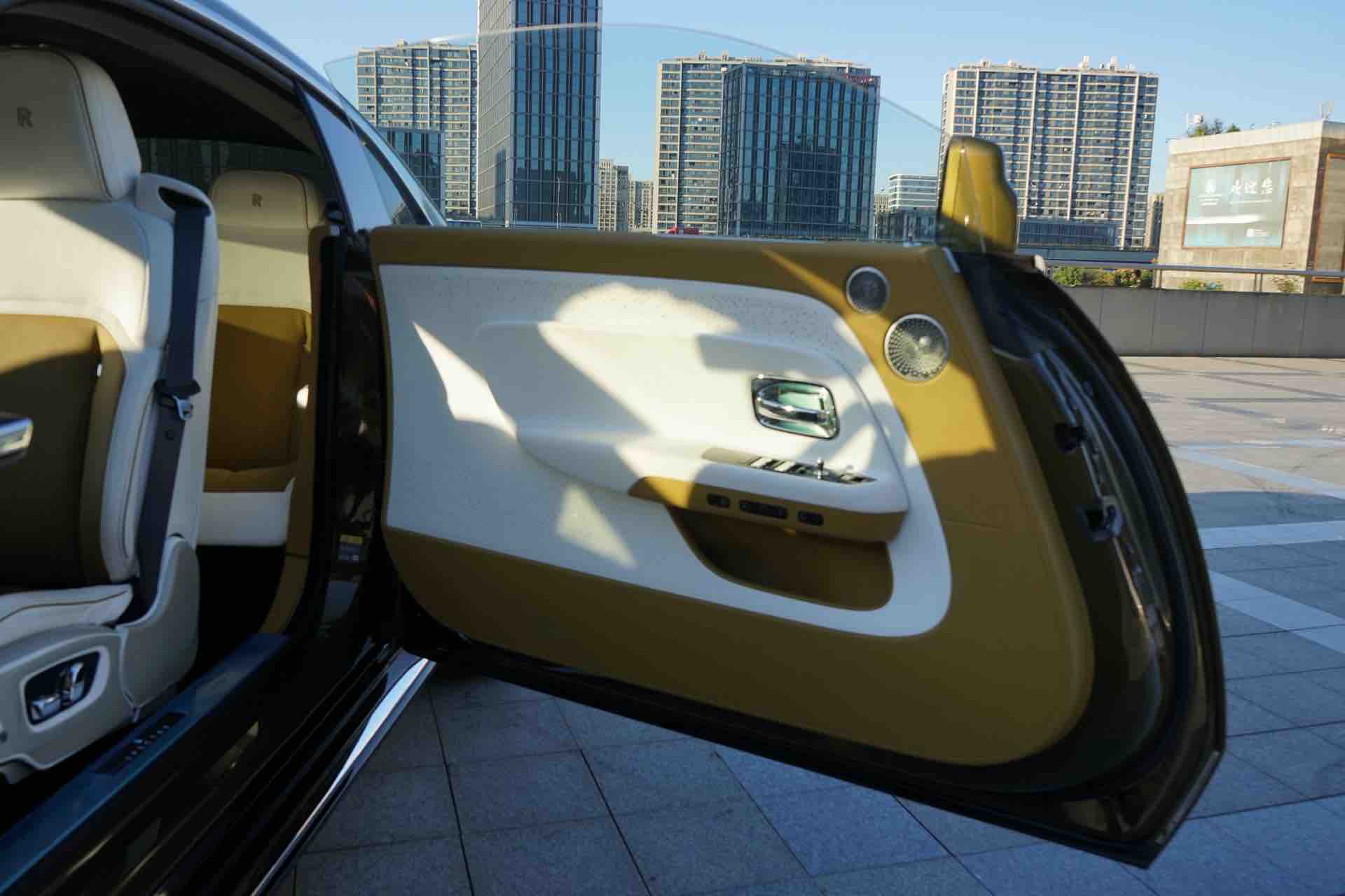 劳斯莱斯 闪灵 2024 汽车图片 #10