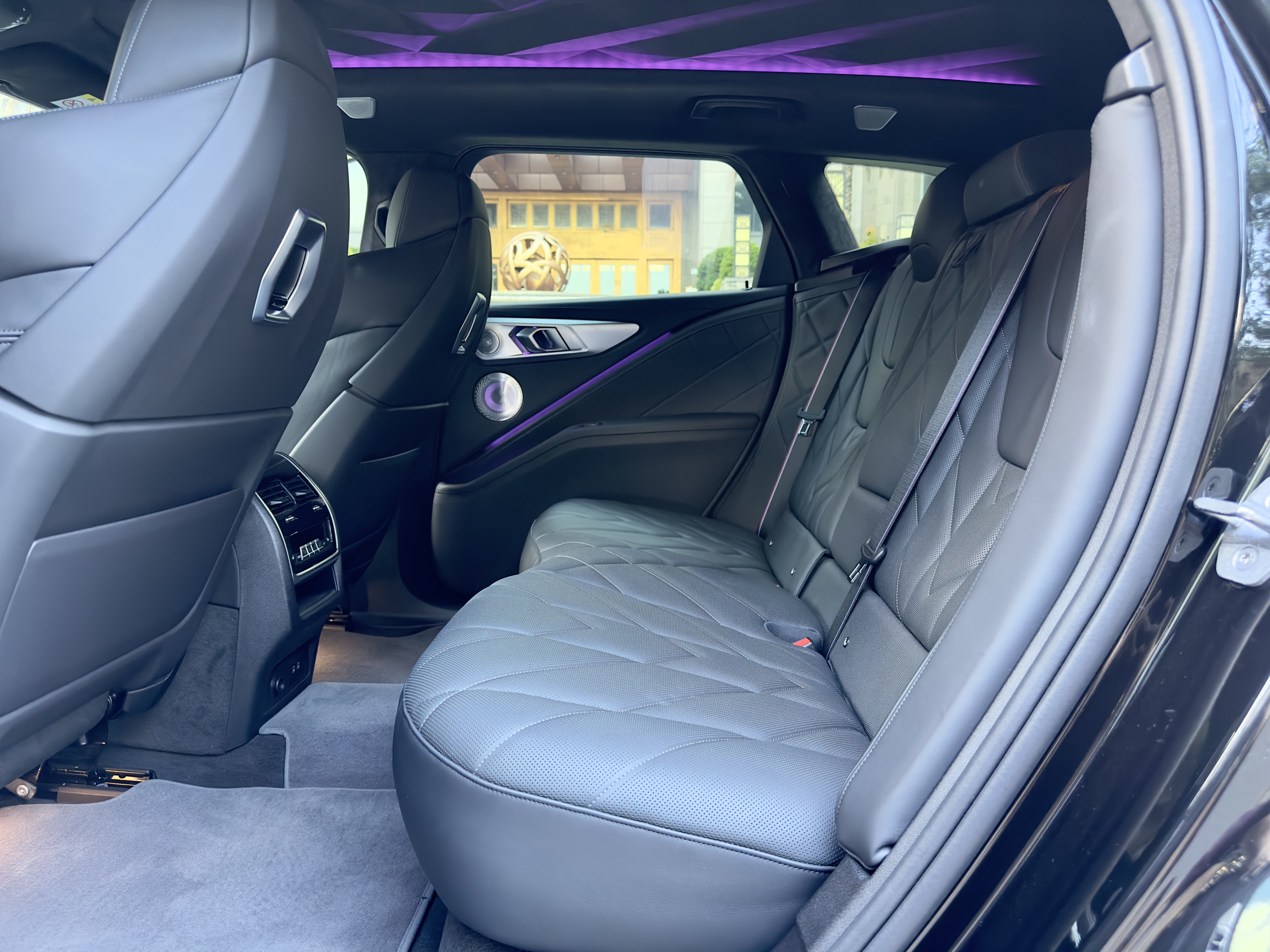 BMW XM 2023 #10 BMW XM 2023 car image #10