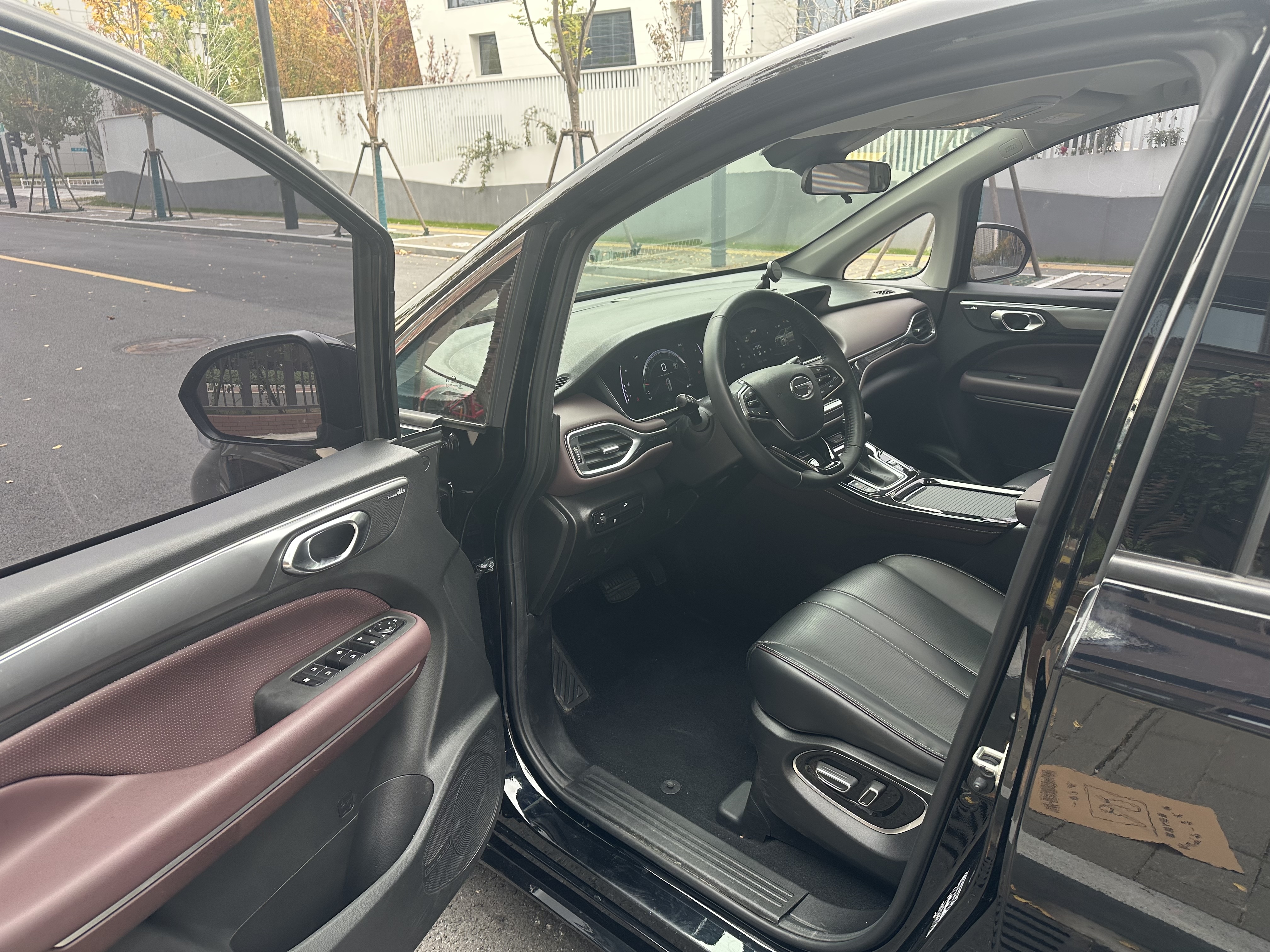 GAC Trumpchi M6 2023 car image #10