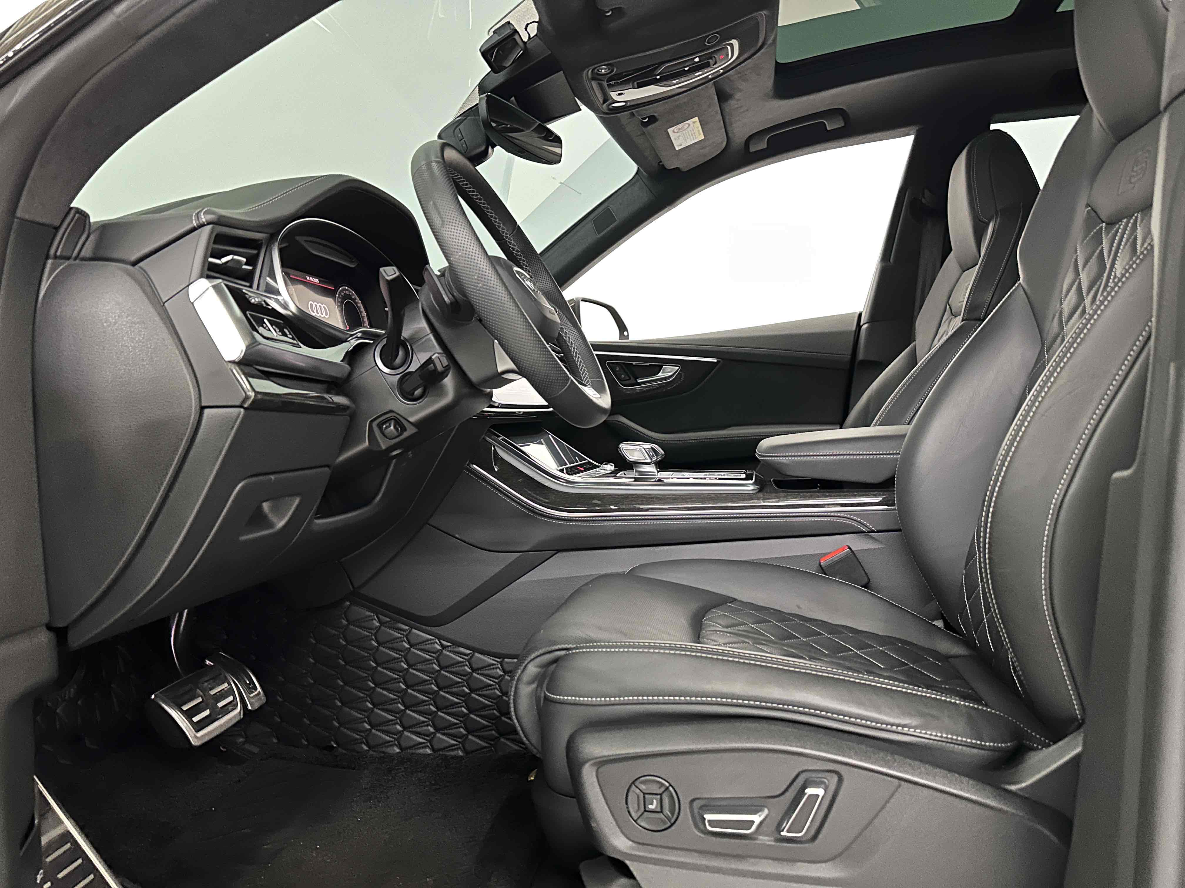 Audi Q8 2024 #10 Audi Q8 2024 car image #10