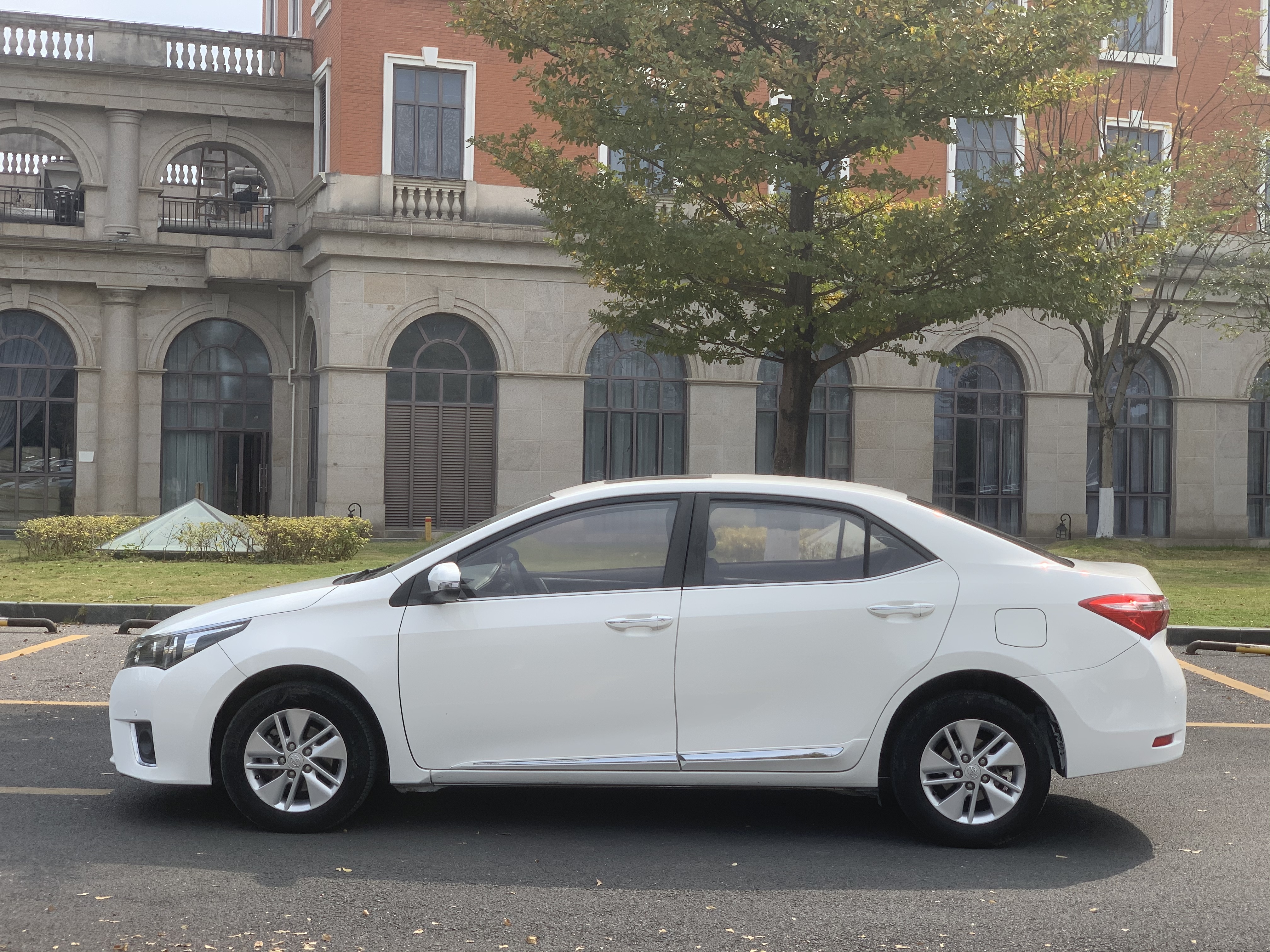 Toyota Corolla 2016 #10 Toyota Corolla 2016 car image #10