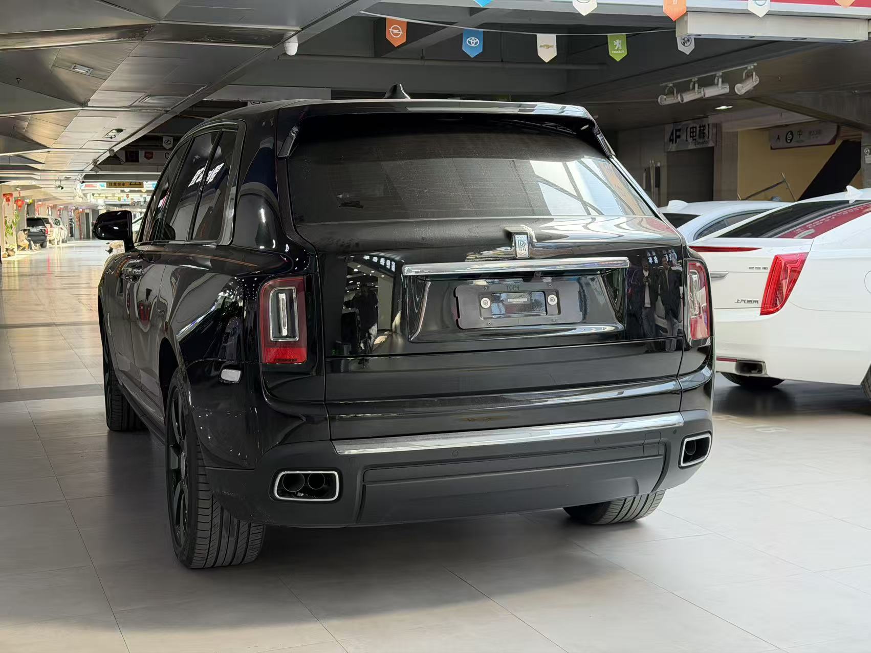 Volkswagen Cullinan 2025 #10 Volkswagen Cullinan 2025 car image #10