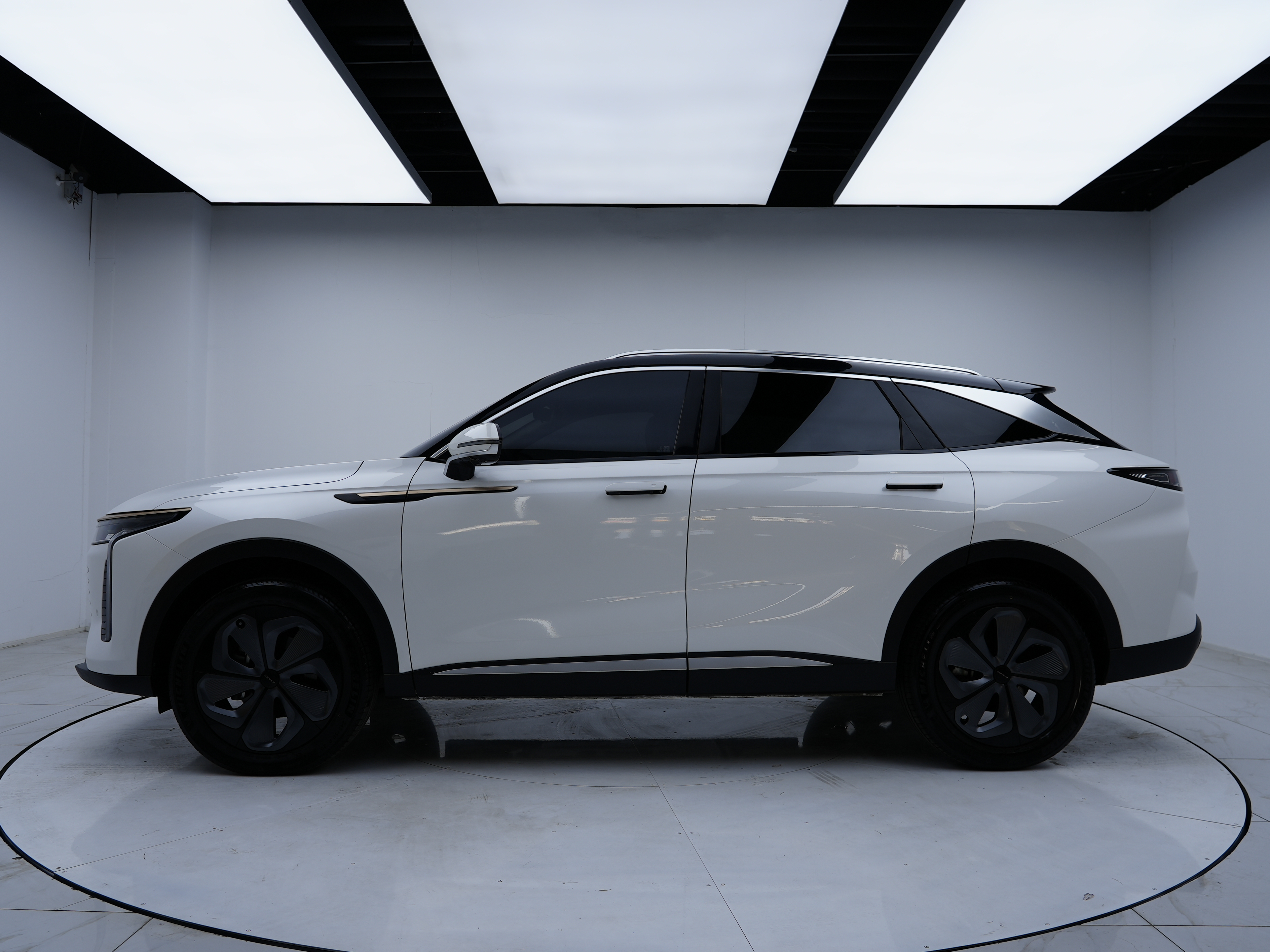 Exceed Yaoguang 2023 #10 Exceed Yaoguang 2023 car image #10