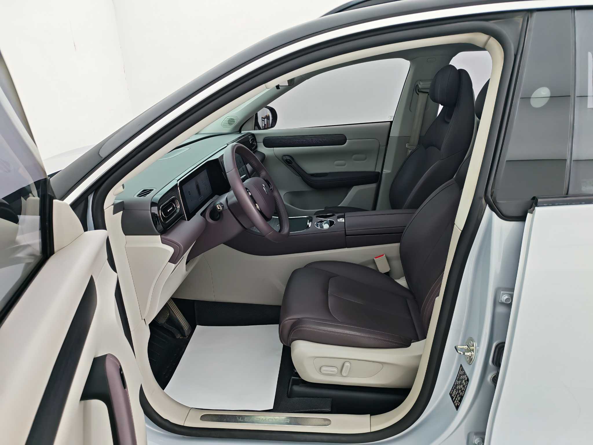 零跑汽车 零跑C11 2023 汽车图片 #10