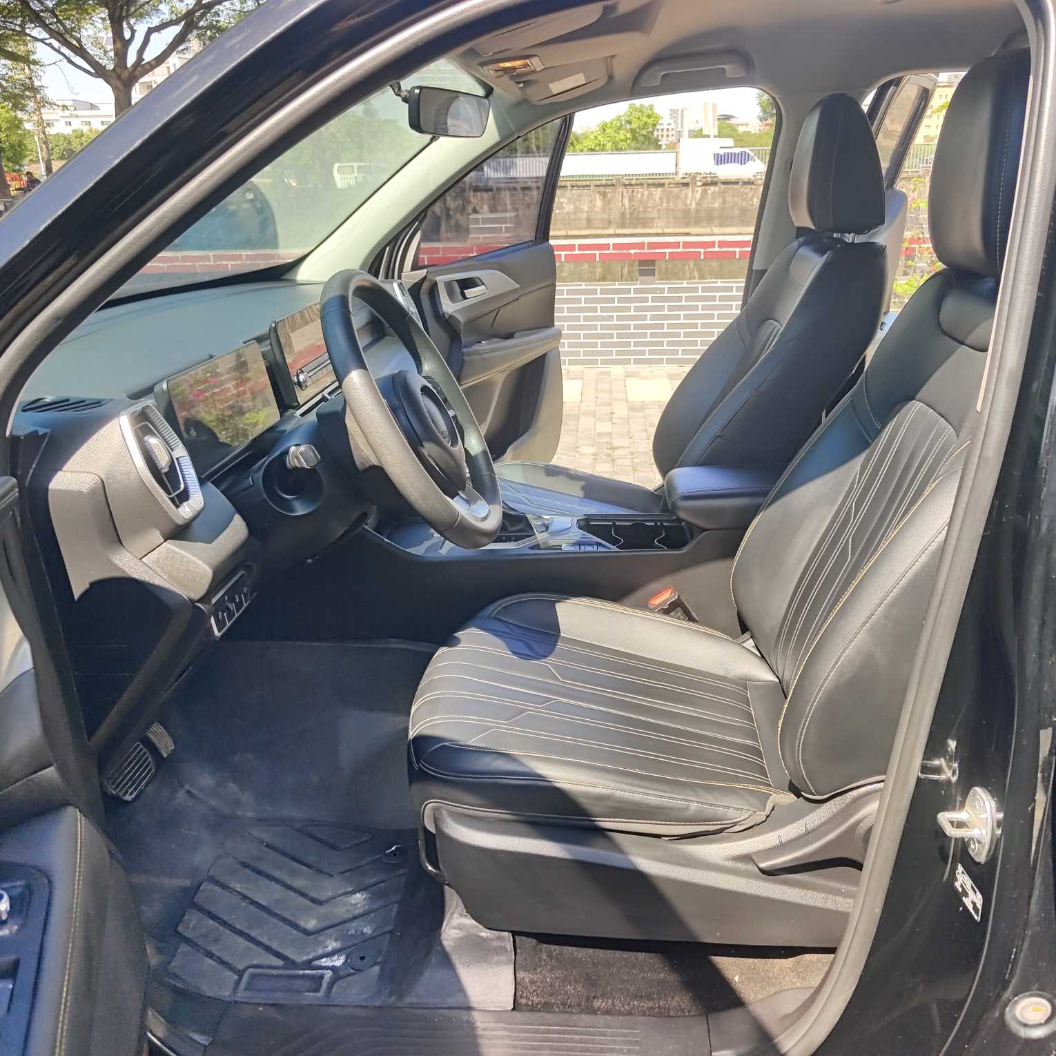 Great Wall Jingang Pao 2023 #10 Great Wall Jingang Pao 2023 car image #10