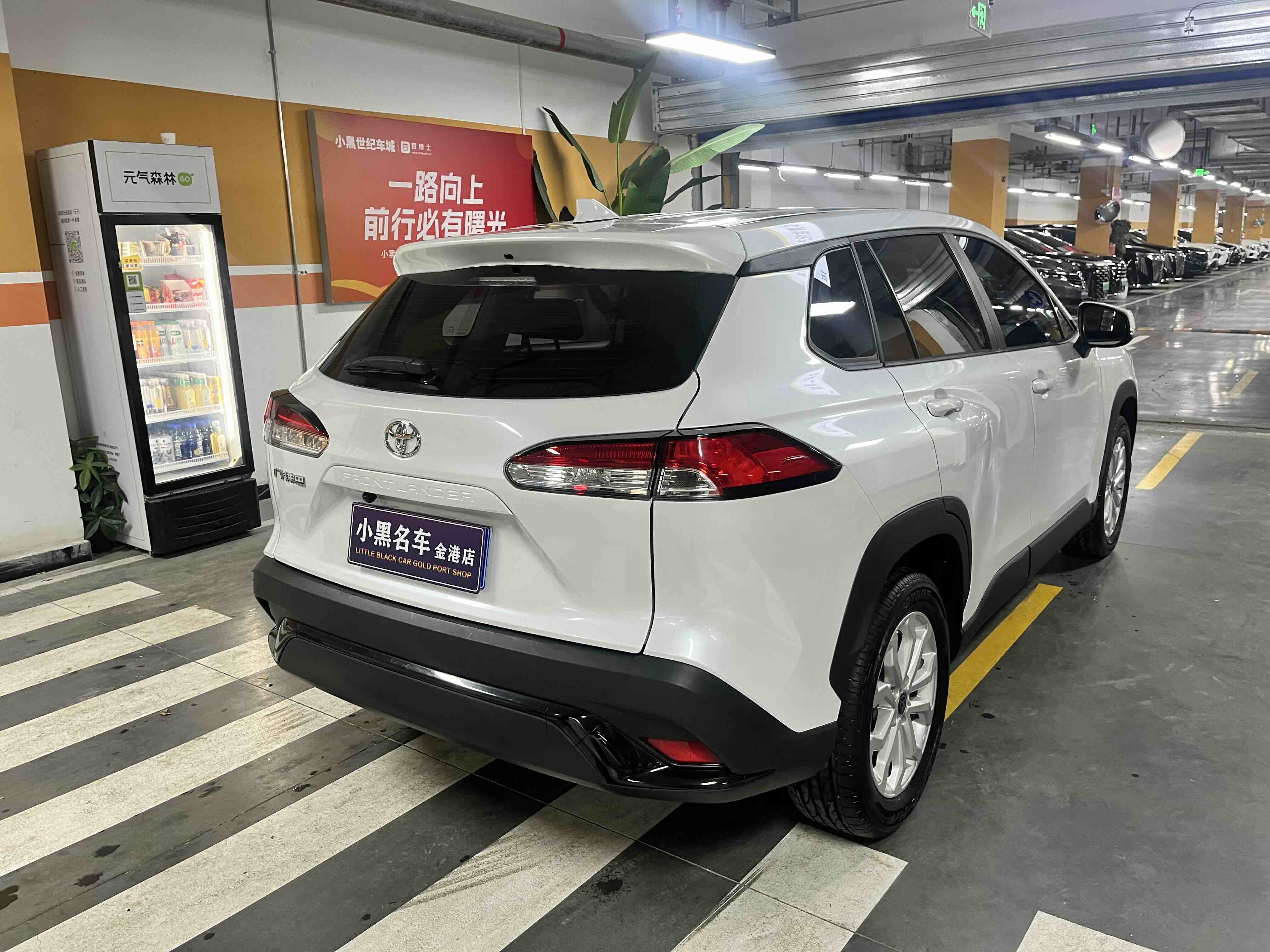 Toyota Frontlander 2023 car image #10