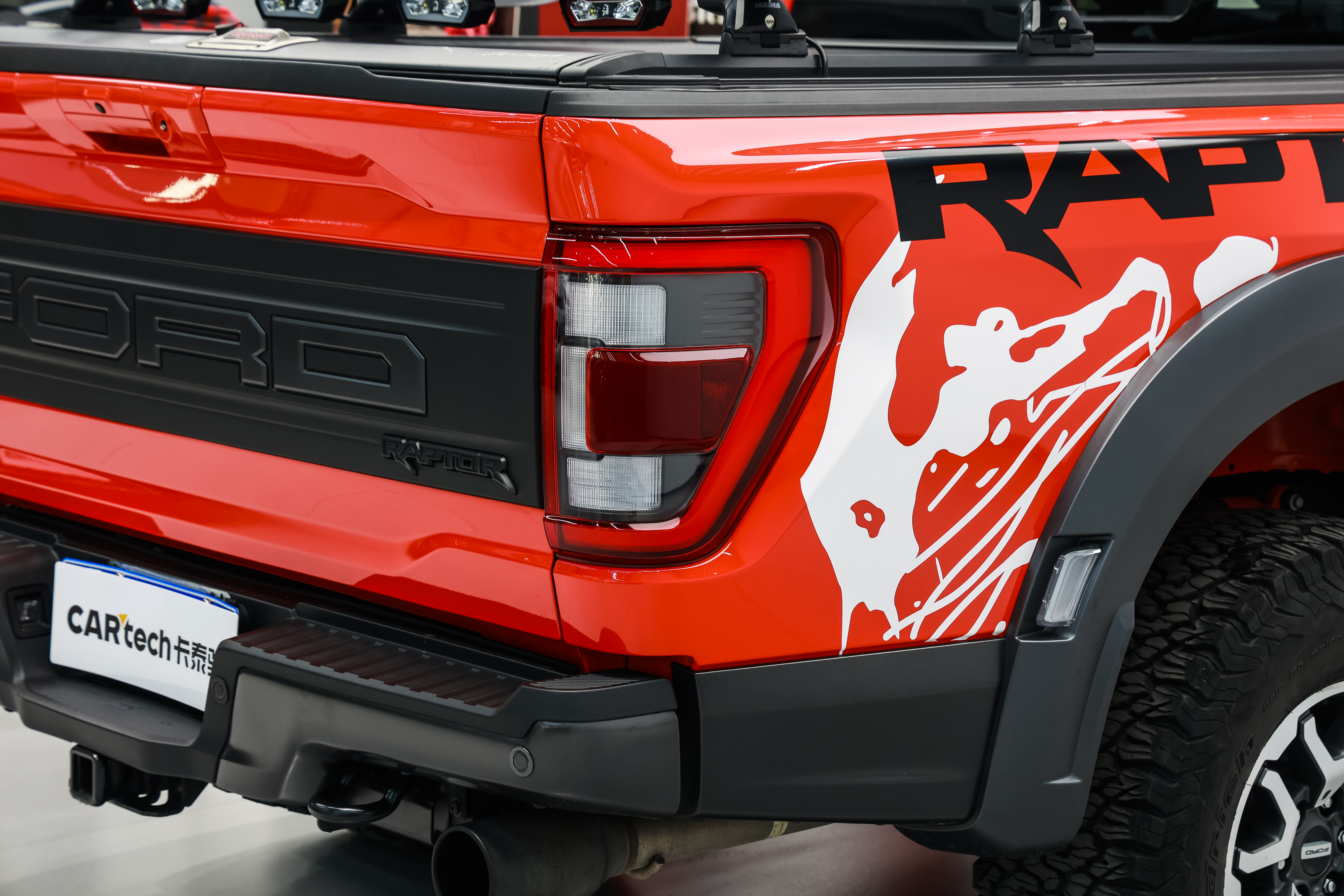 Ford F-150 Raptor 2023 car image #10