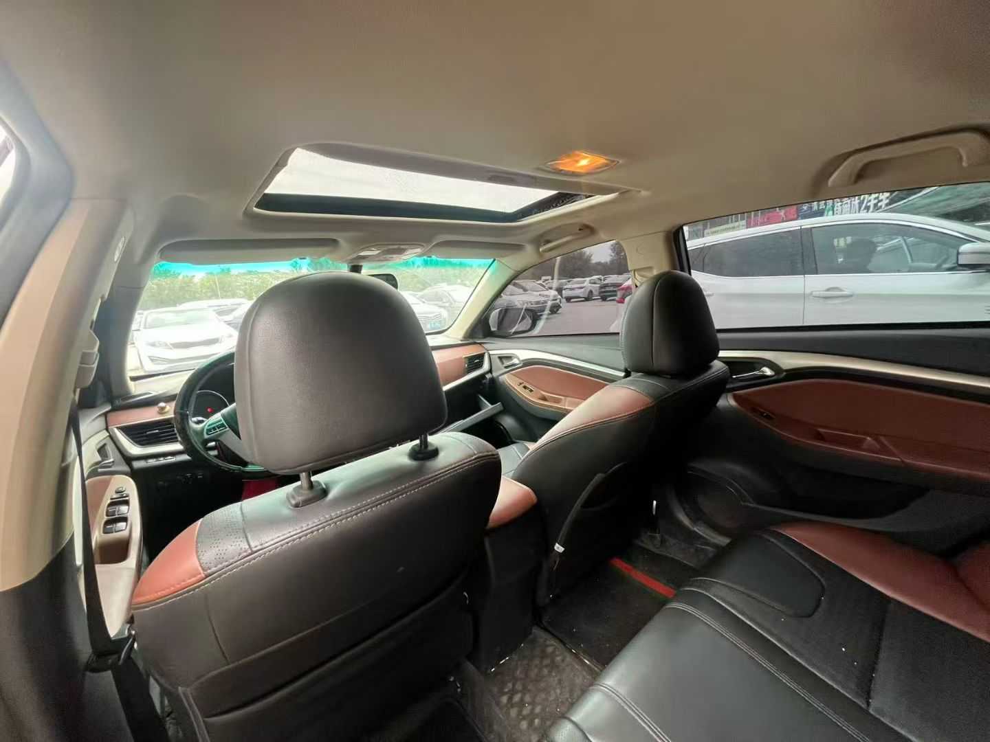 BYD G5 2015 #10 BYD G5 2015 car image #10