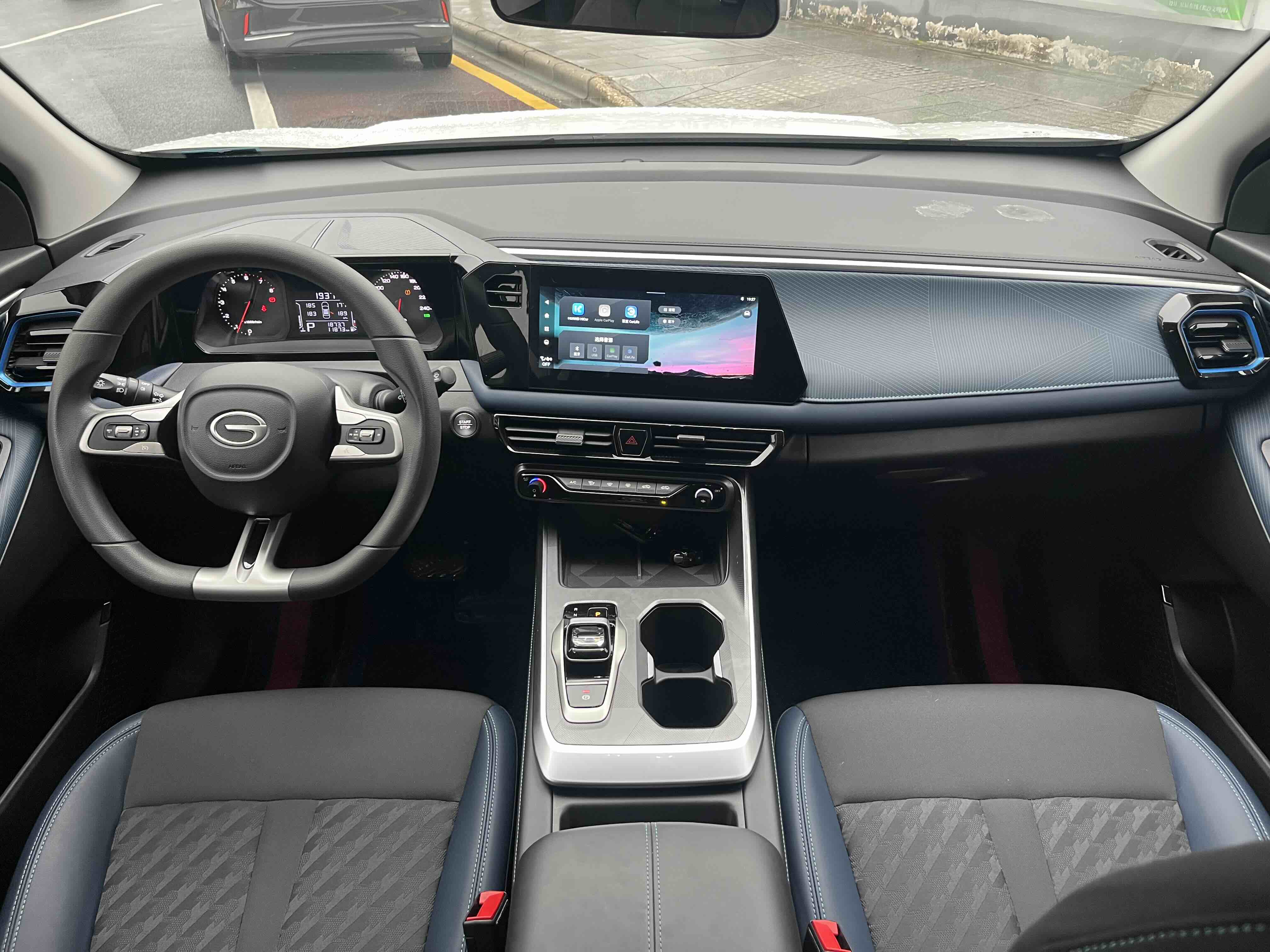 GAC Trumpchi GS3 2024 #10 GAC Trumpchi GS3 2024 car image #10