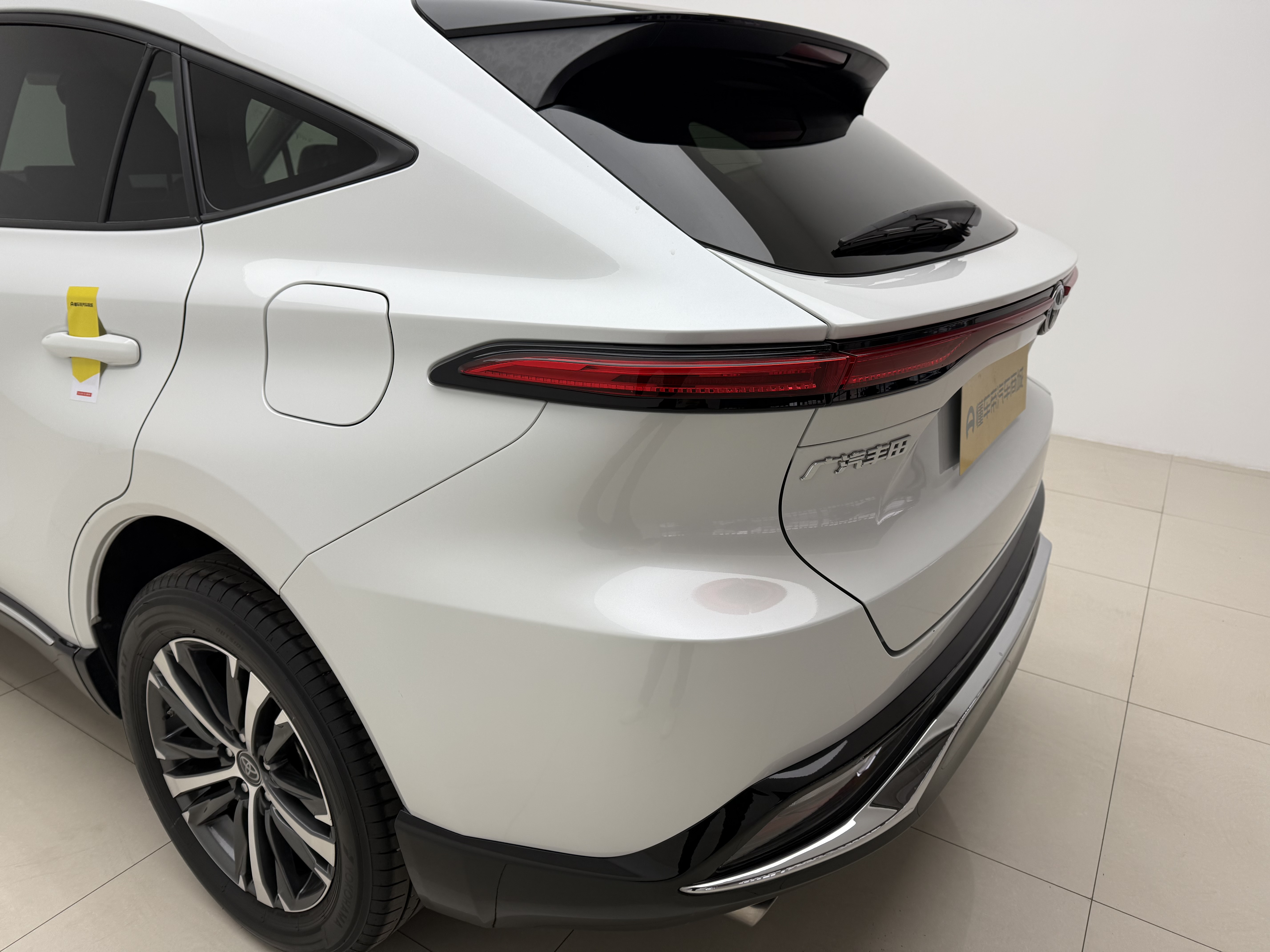 Toyota Venza 2024 صورة سيارة #10