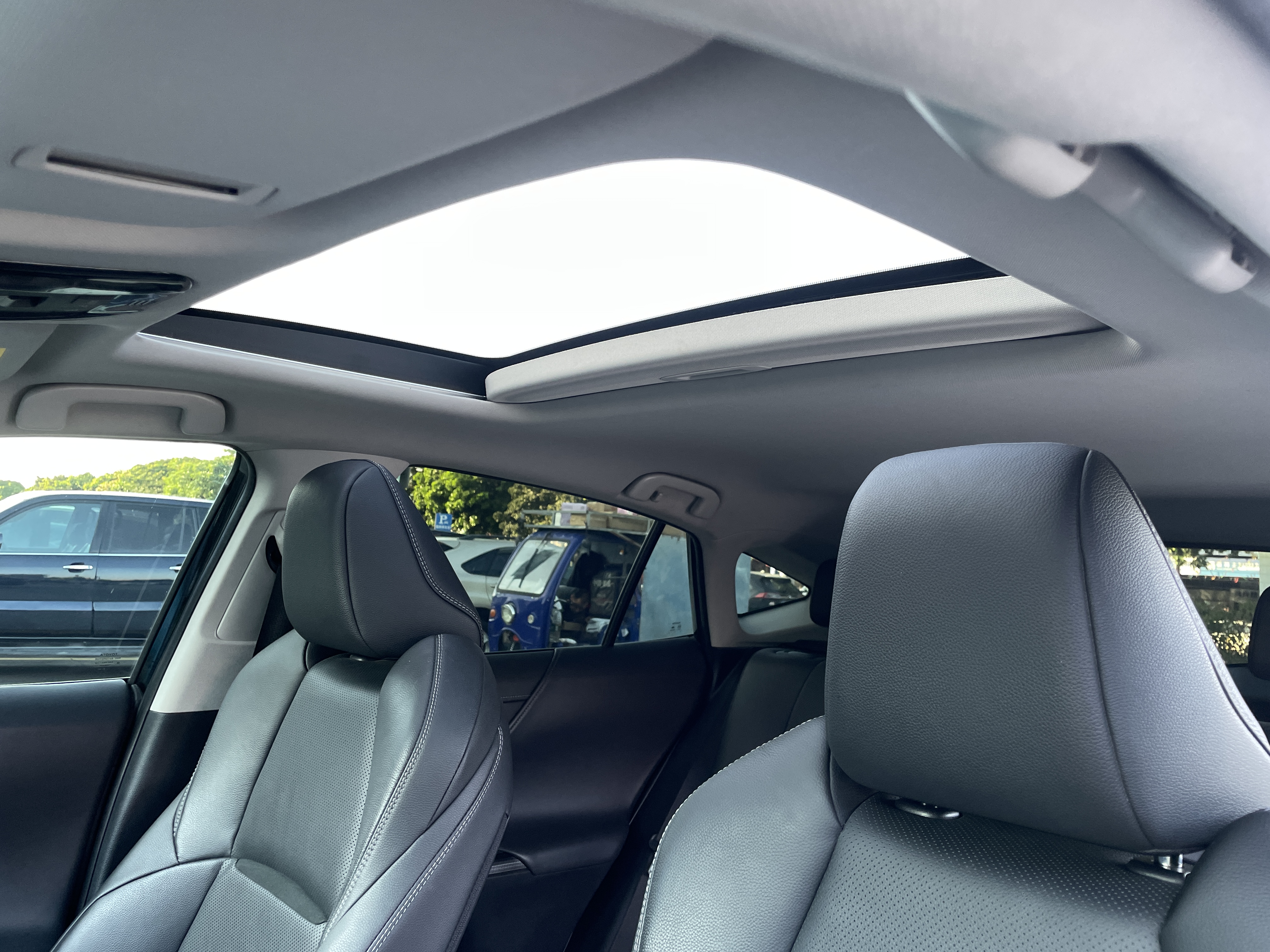 Toyota Venza 2024 car image #10