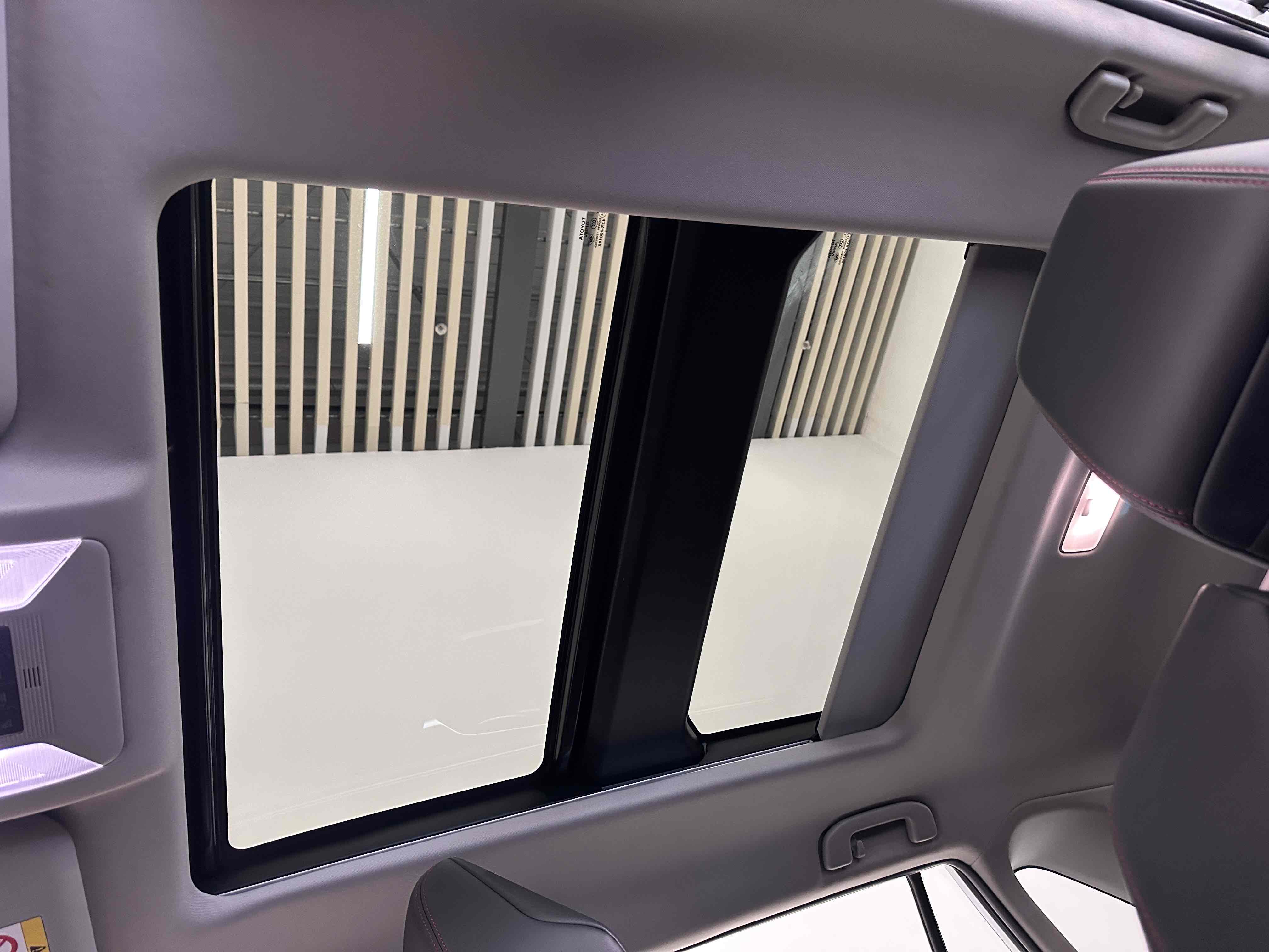 Toyota Wildlander New Energy 2023 #10 Toyota Wildlander New Energy 2023 car image #10