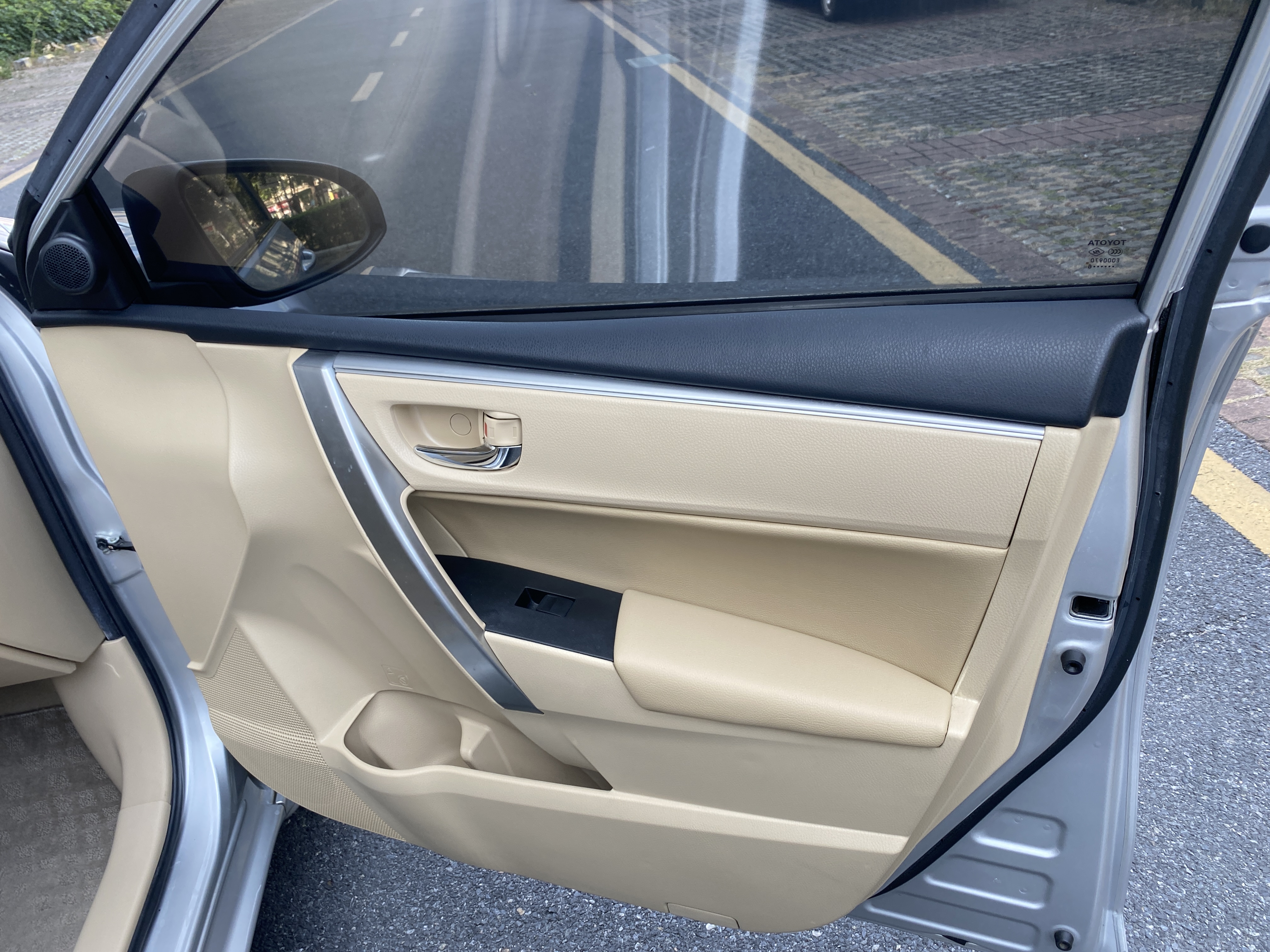 Toyota 2016 #10 Toyota 2016 car image #10