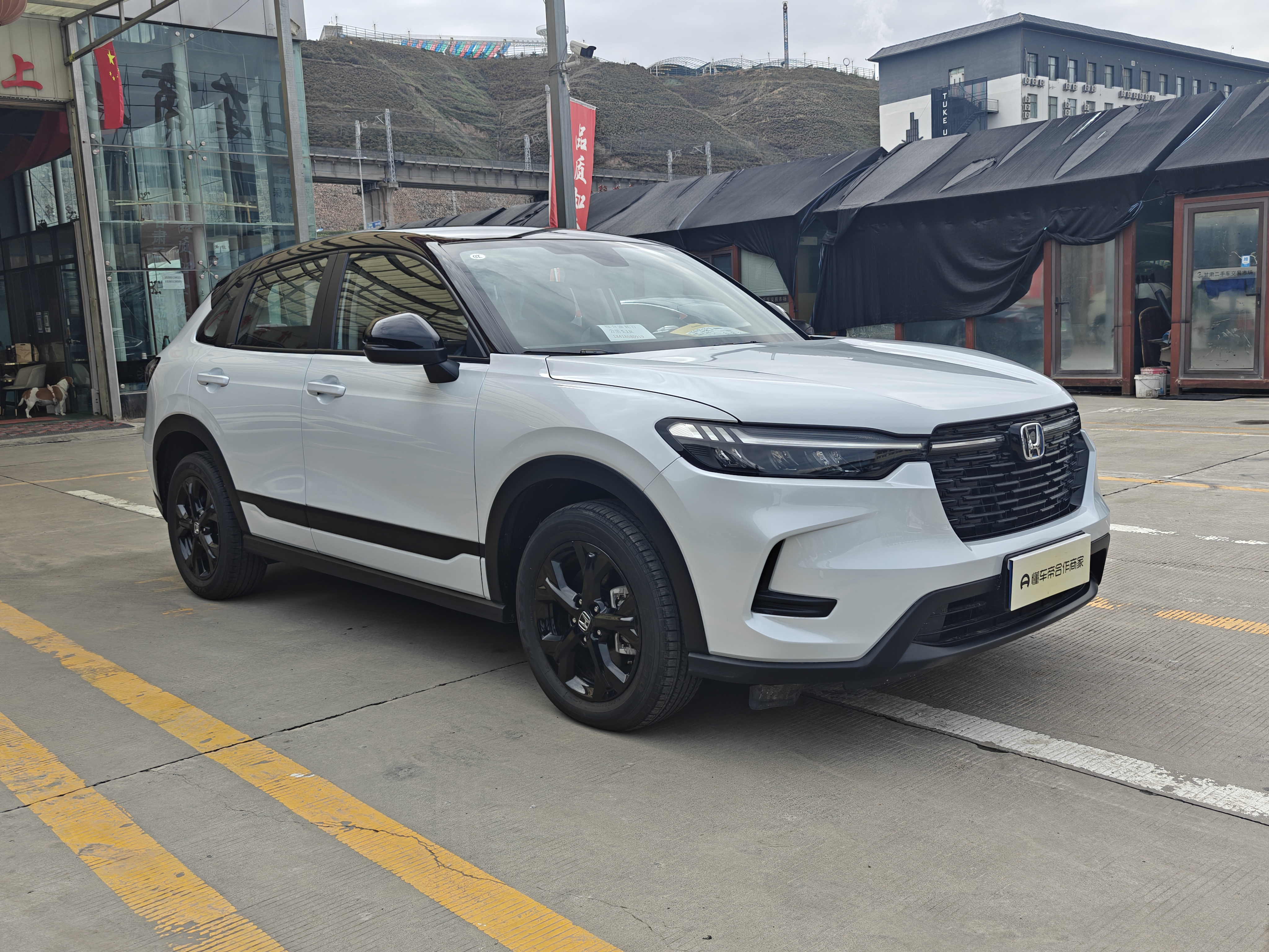 Honda HR-V 2025 #10 Honda HR-V 2025 car image #10