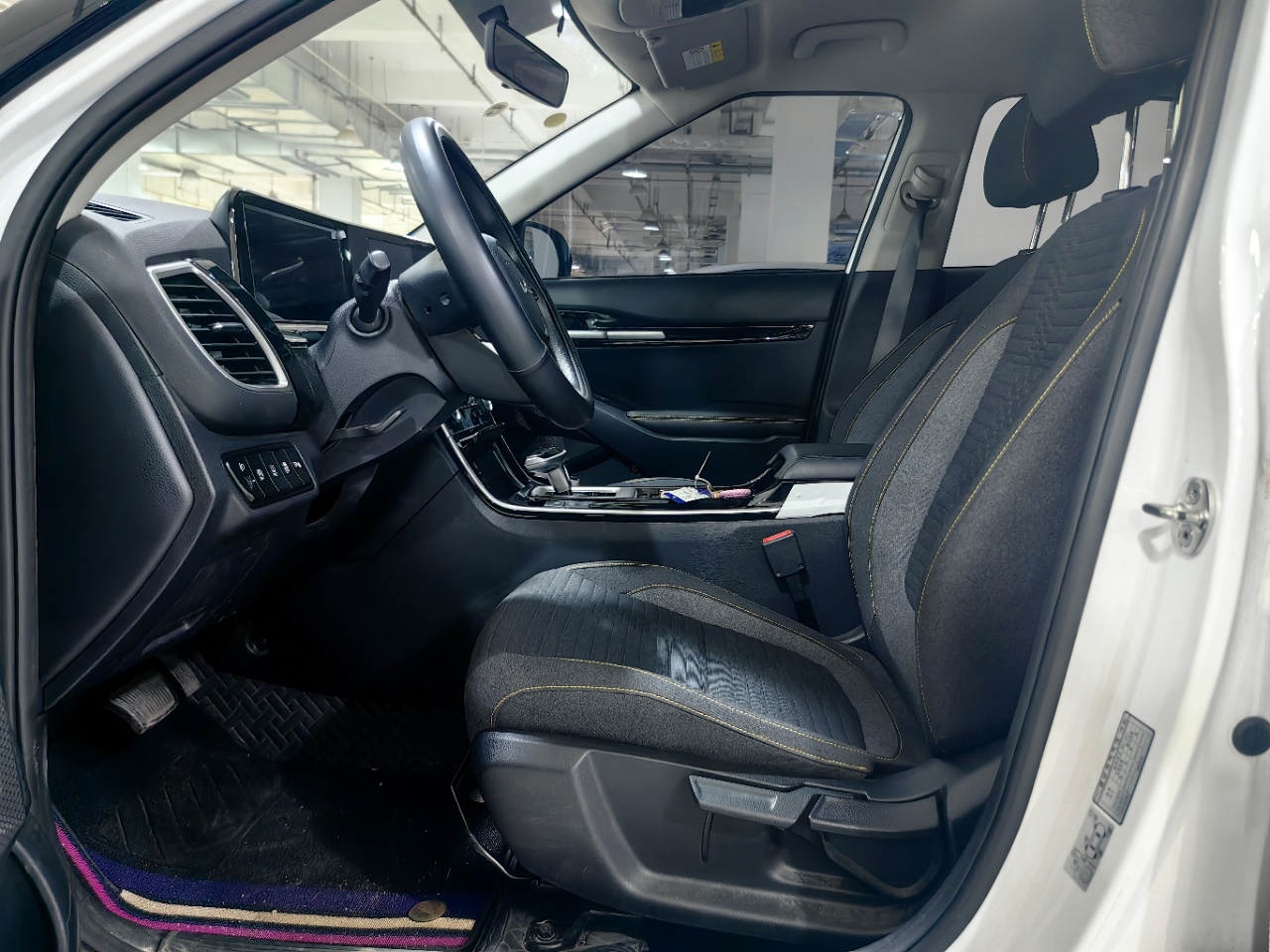 Kia Seltos 2023 imagen de coche #10