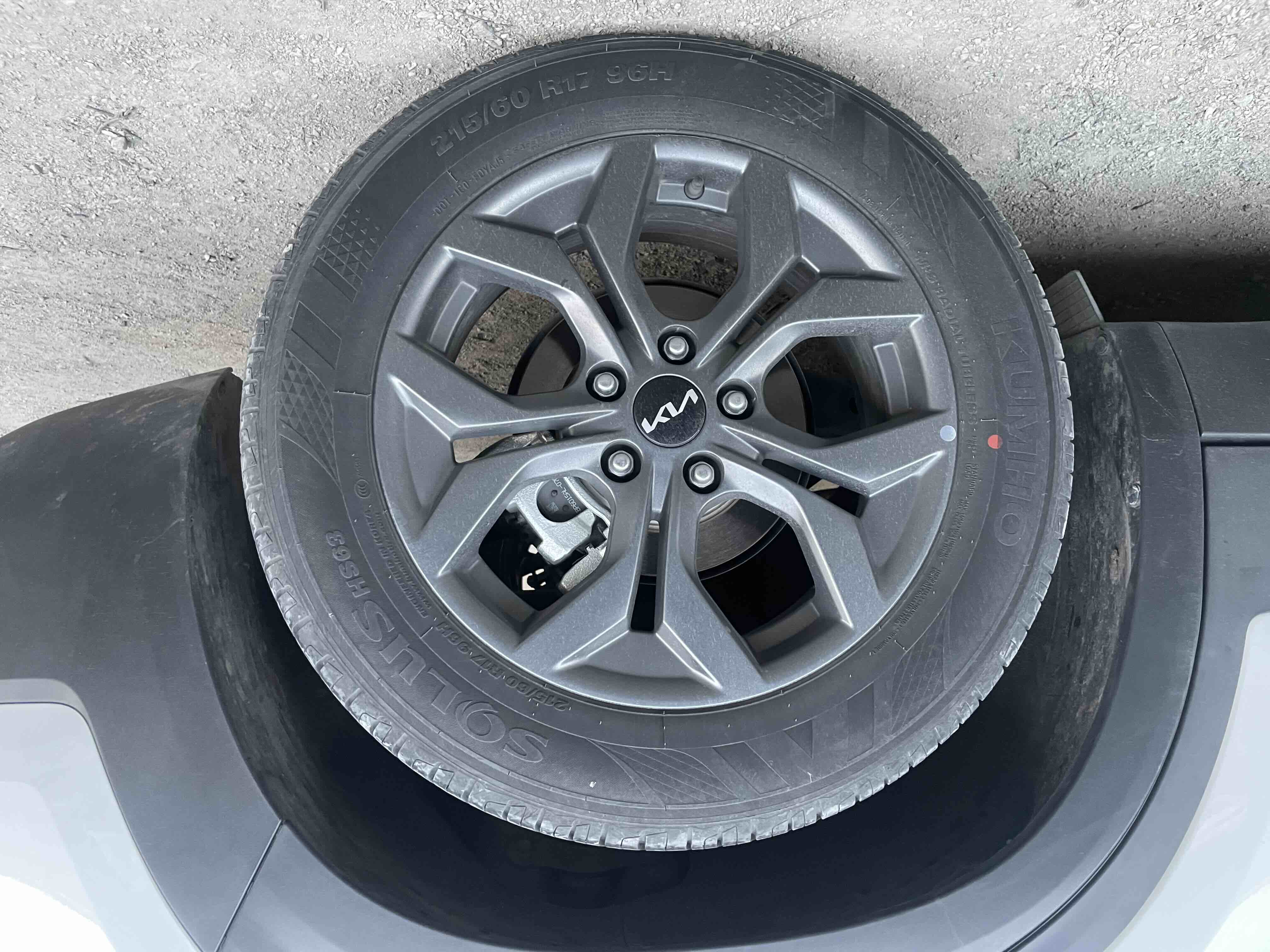 Kia Seltos 2023 car image #10