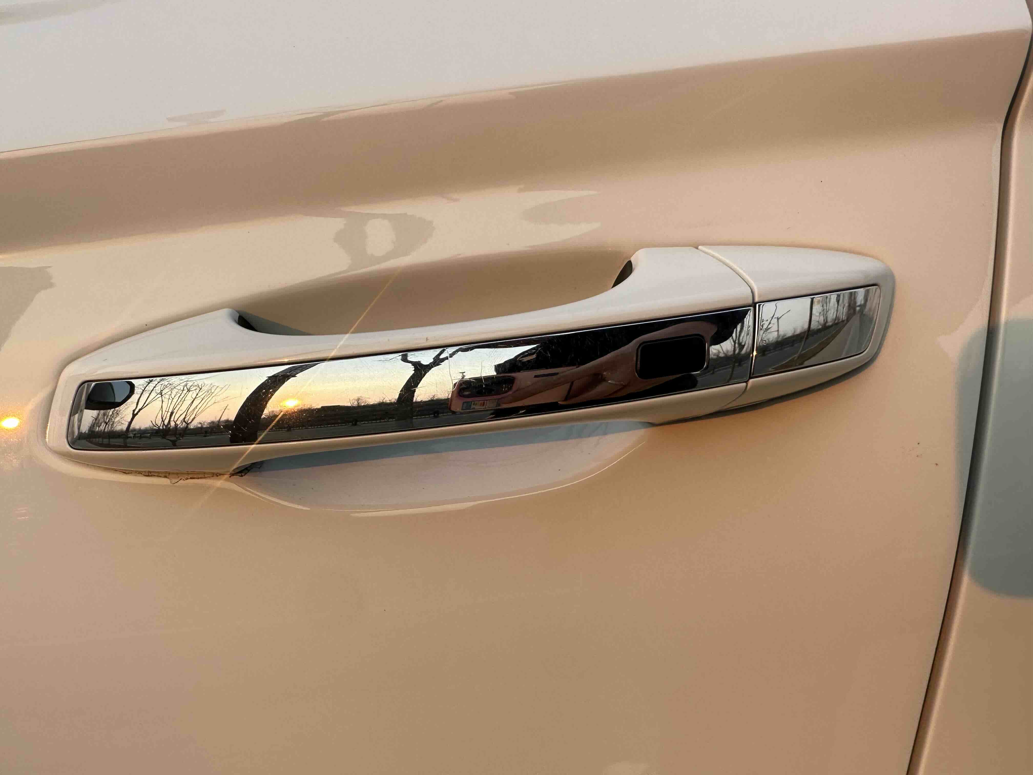 VS5 2022 car image #10