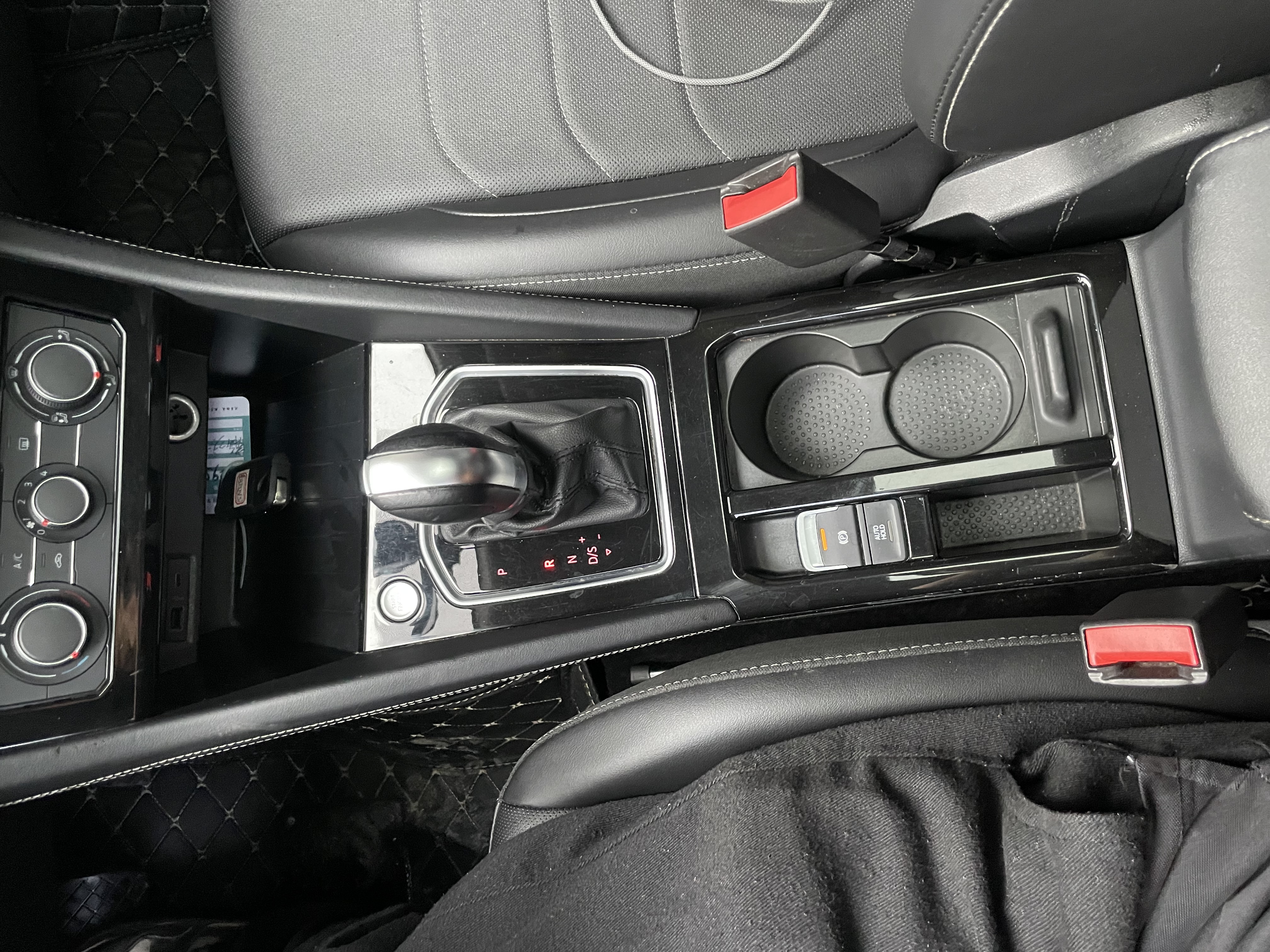 VS5 2024 car image #10
