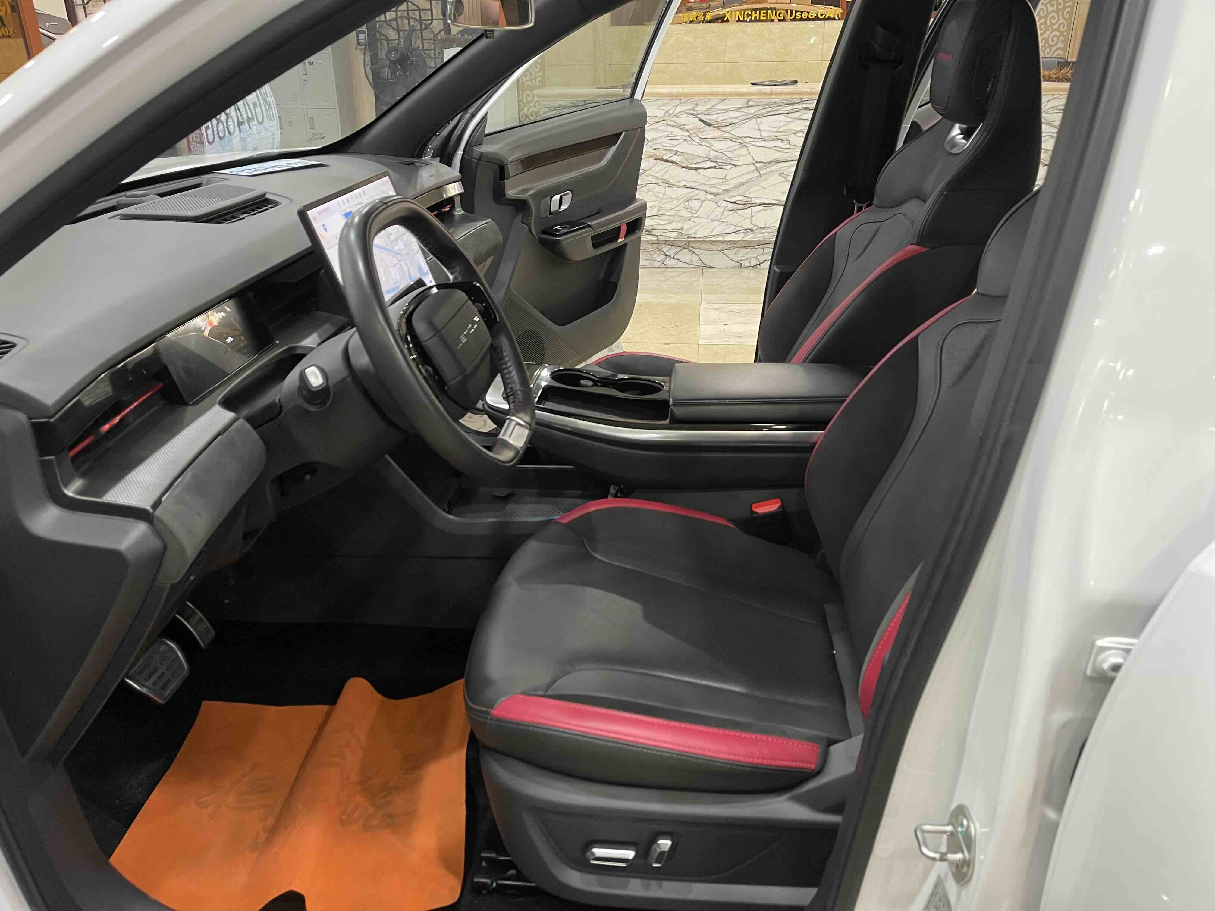 2023 car image #10