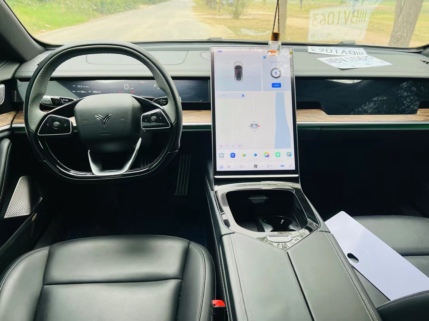 哪吒汽车 哪吒S 2023 汽车图片 #10