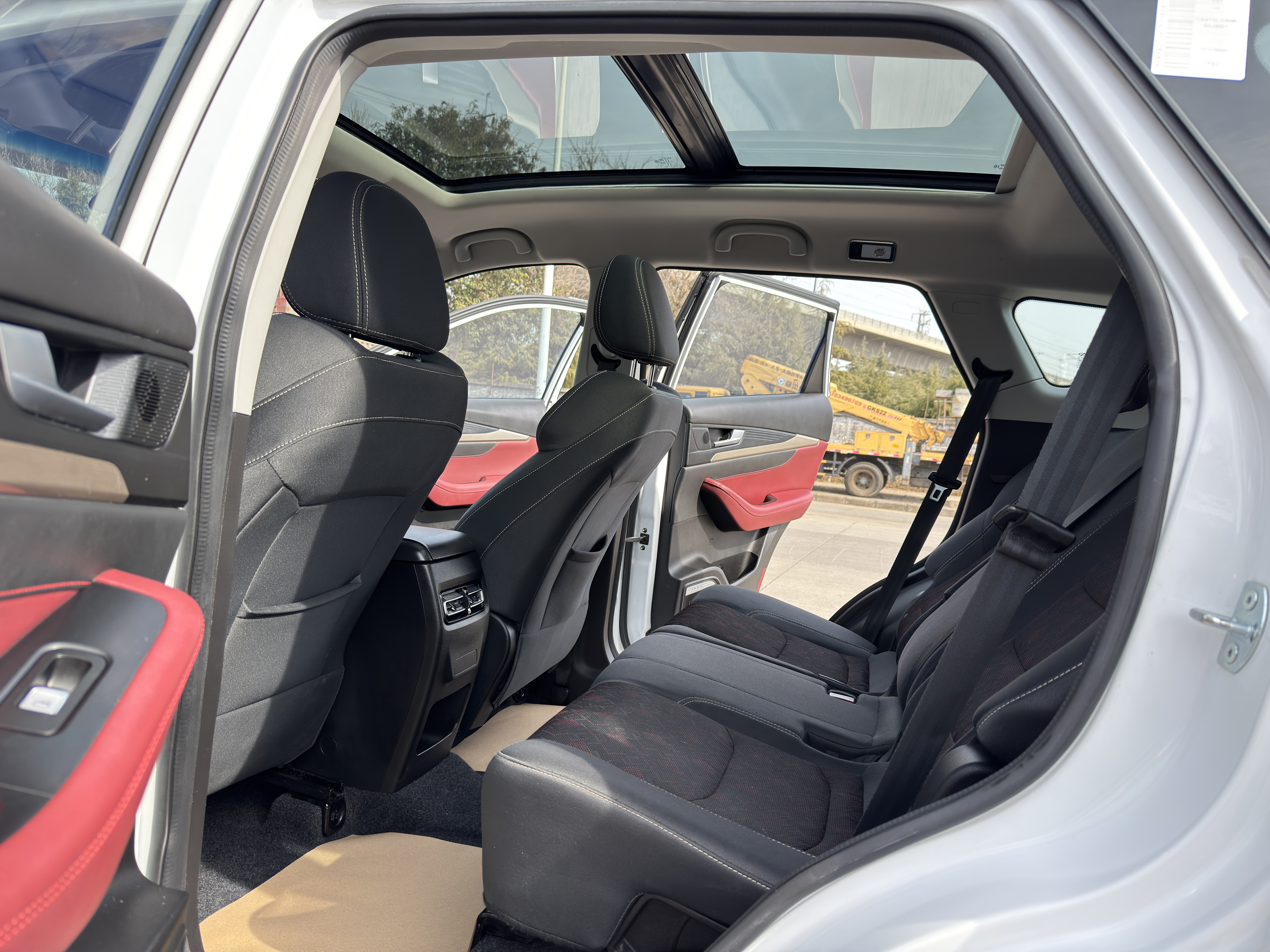 X70 2023 #10 X70 2023 car image #10