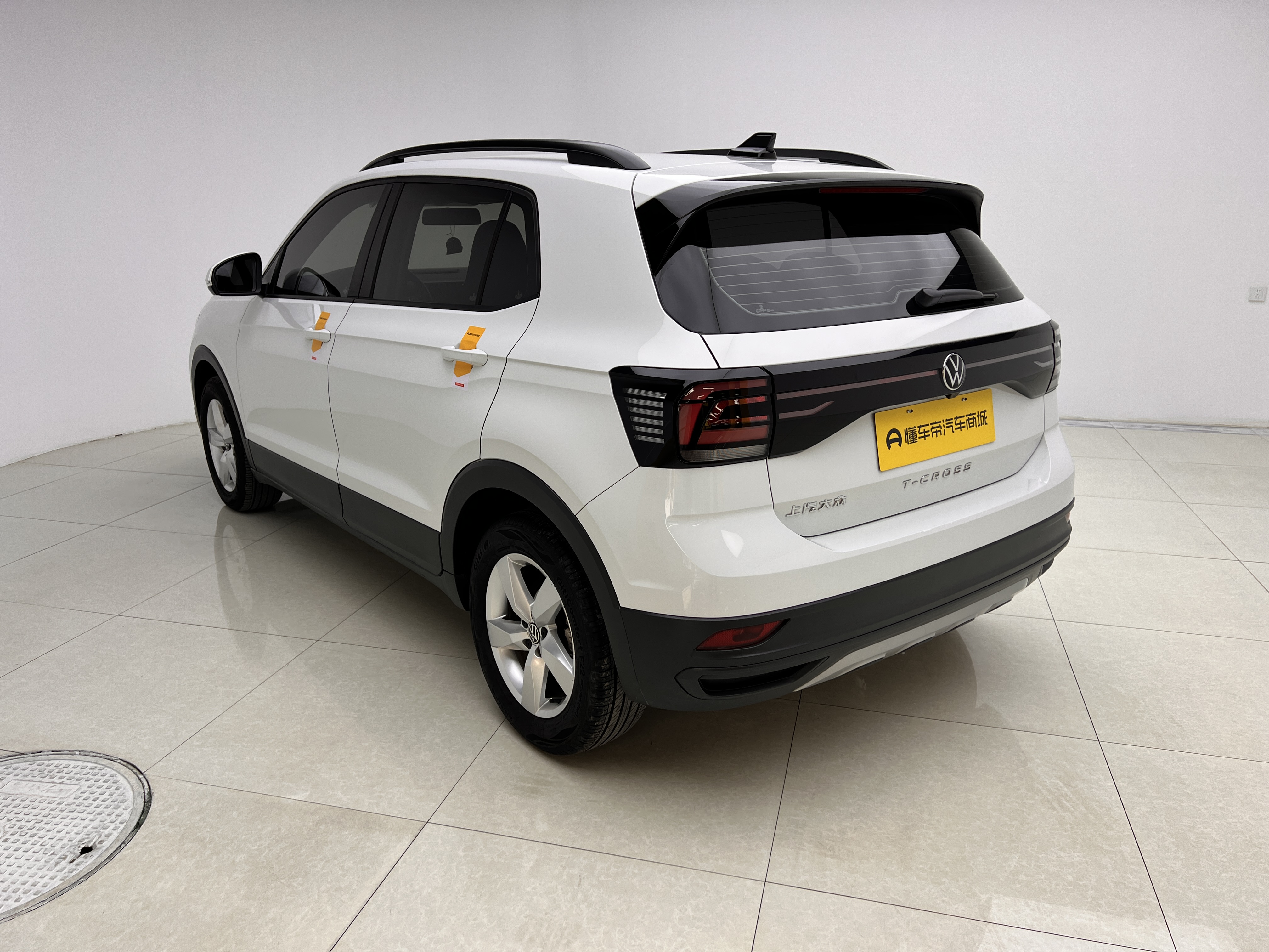 Volkswagen T-Cross 2025 car image #10