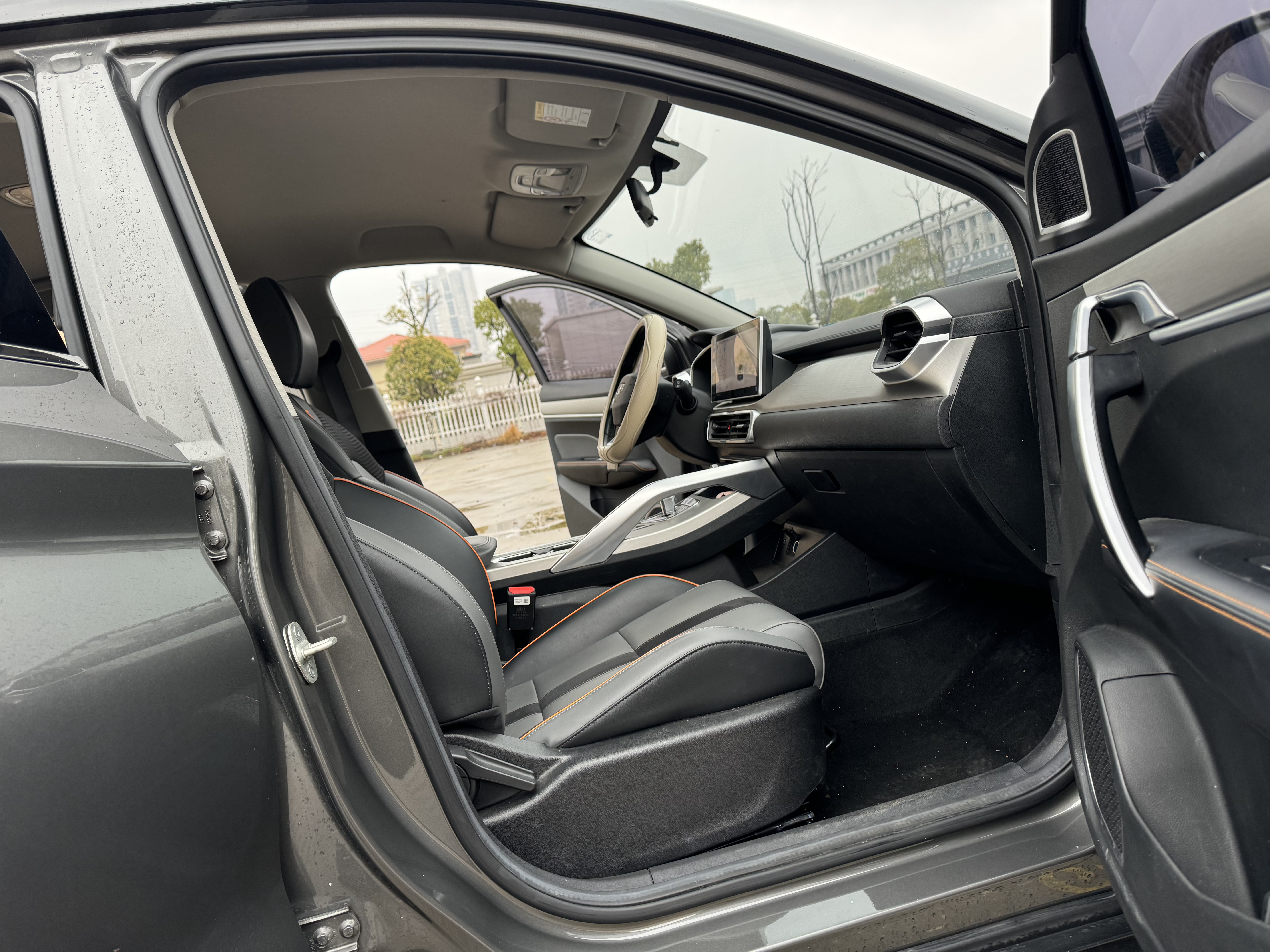 GEELY Coolray 2024 car image #10