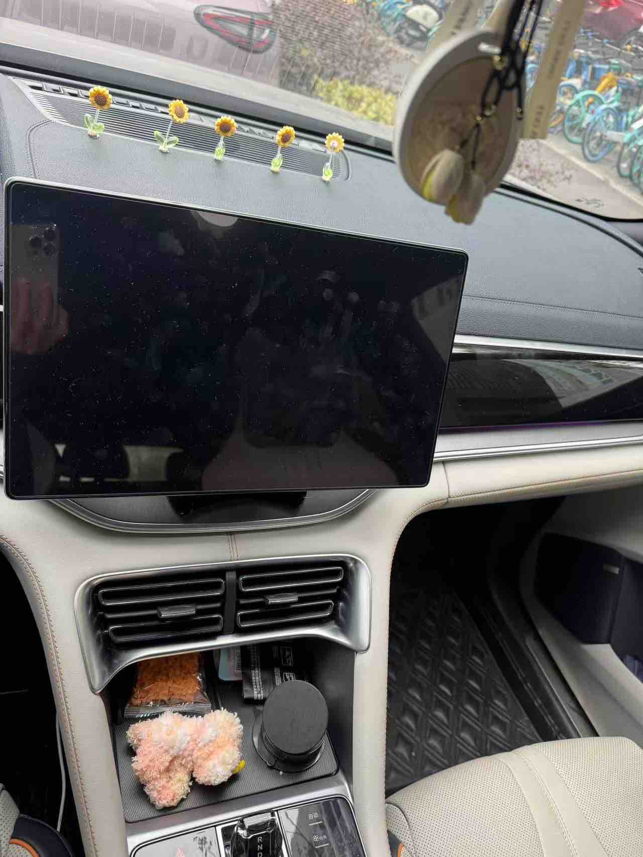 BYD Song Plus New Energy 2023 car image #10