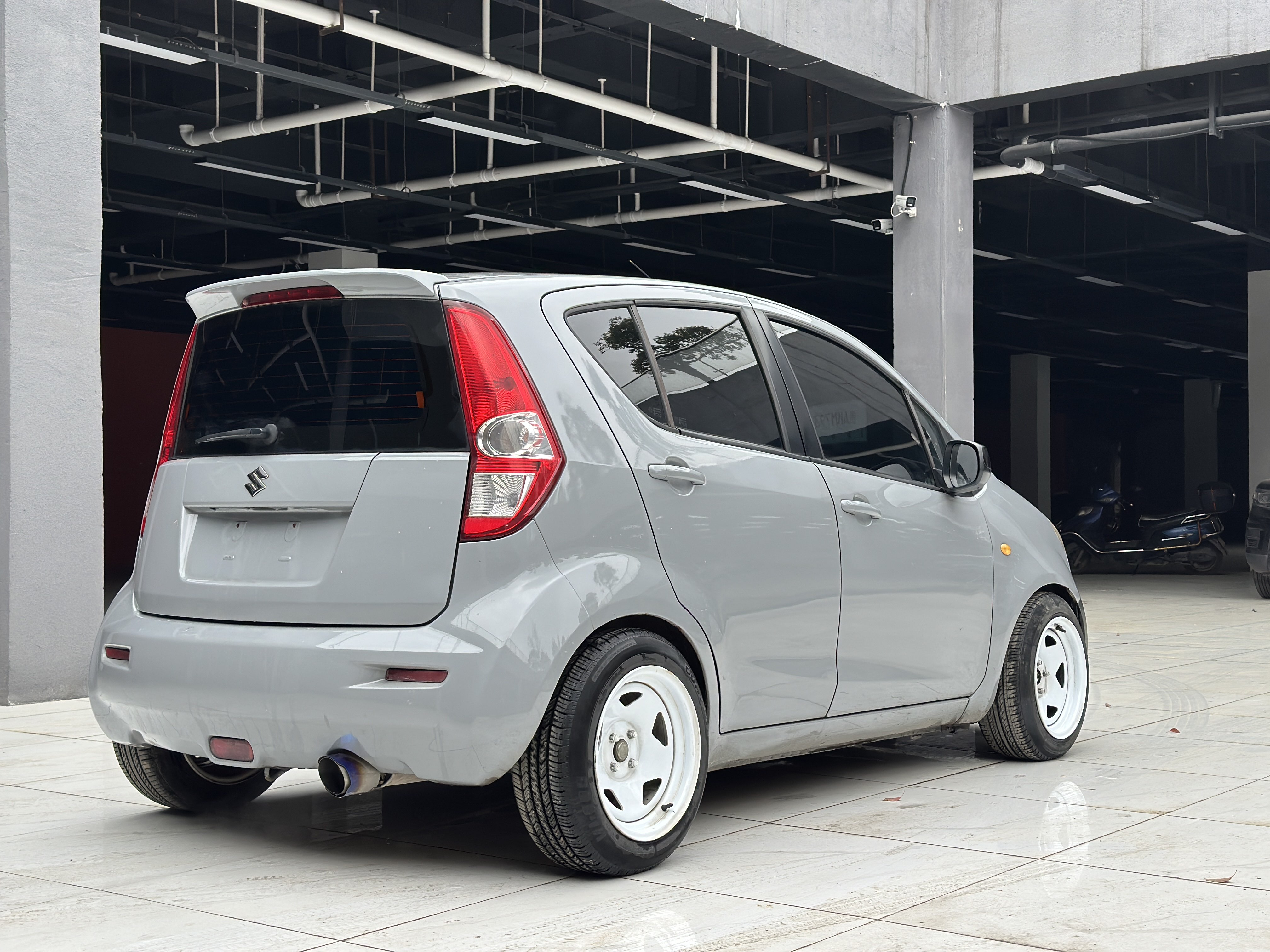 Suzuki Splash 2011 immagine di auto #10