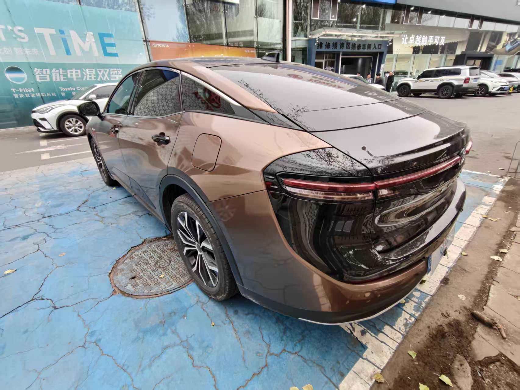 Toyota Crown 2023 immagine di auto #10